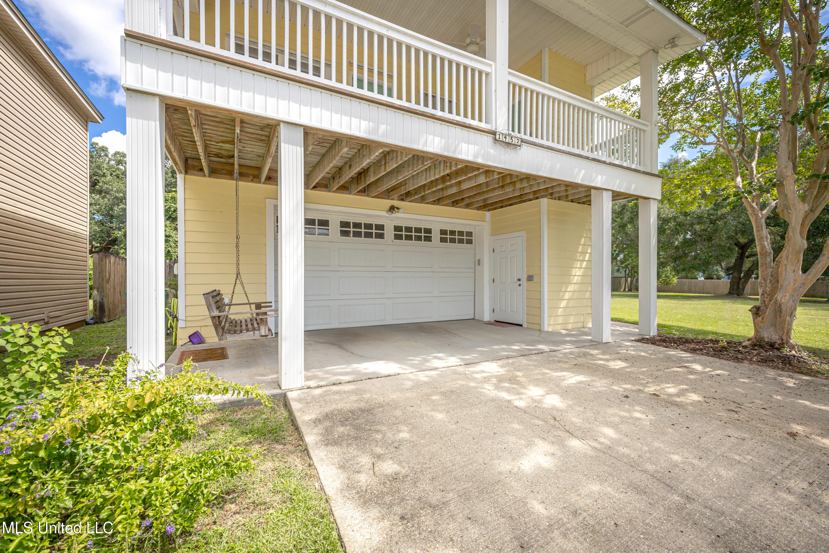 1457 Georgia Place Property Photo 6
