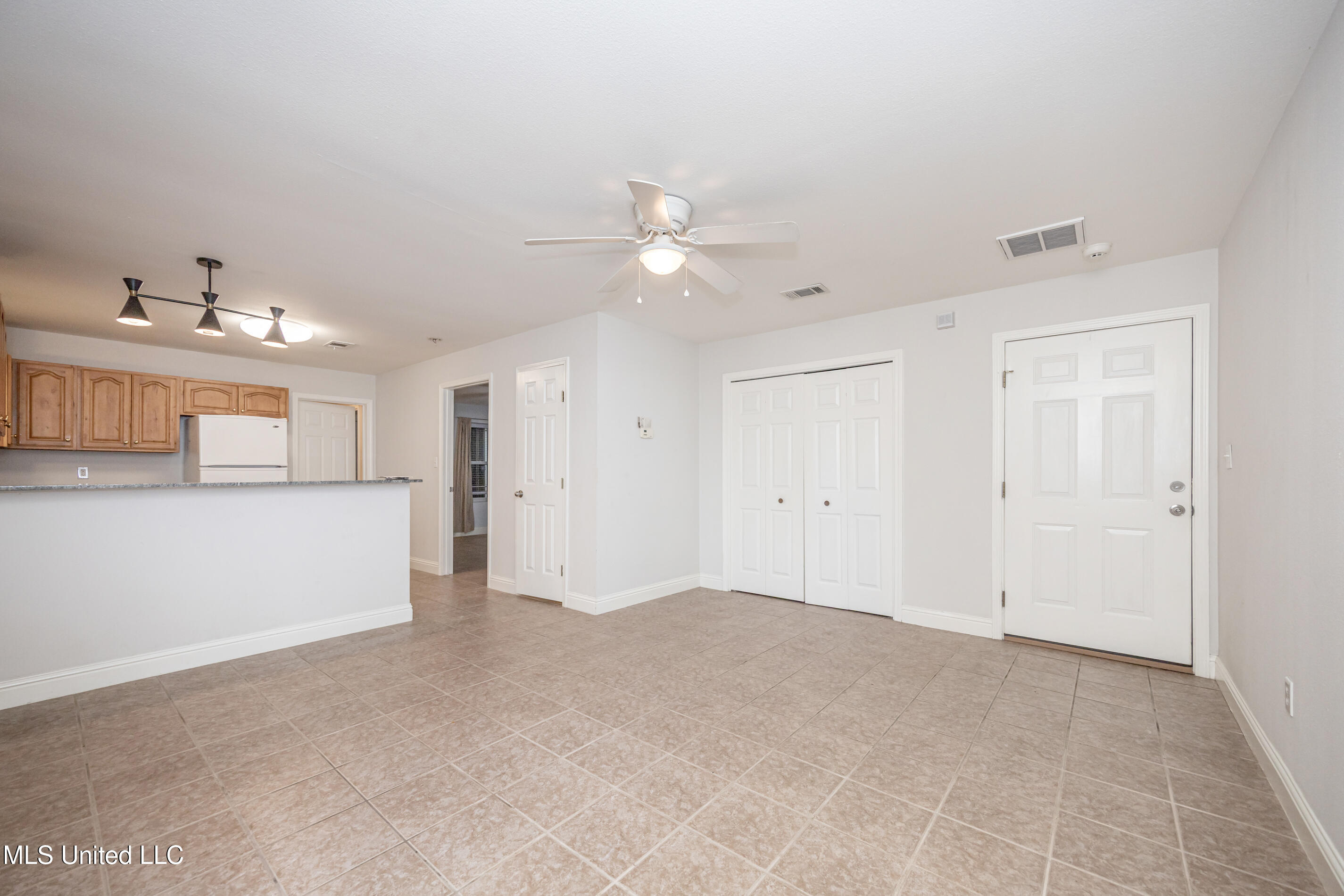 1457 Georgia Place Property Photo 11