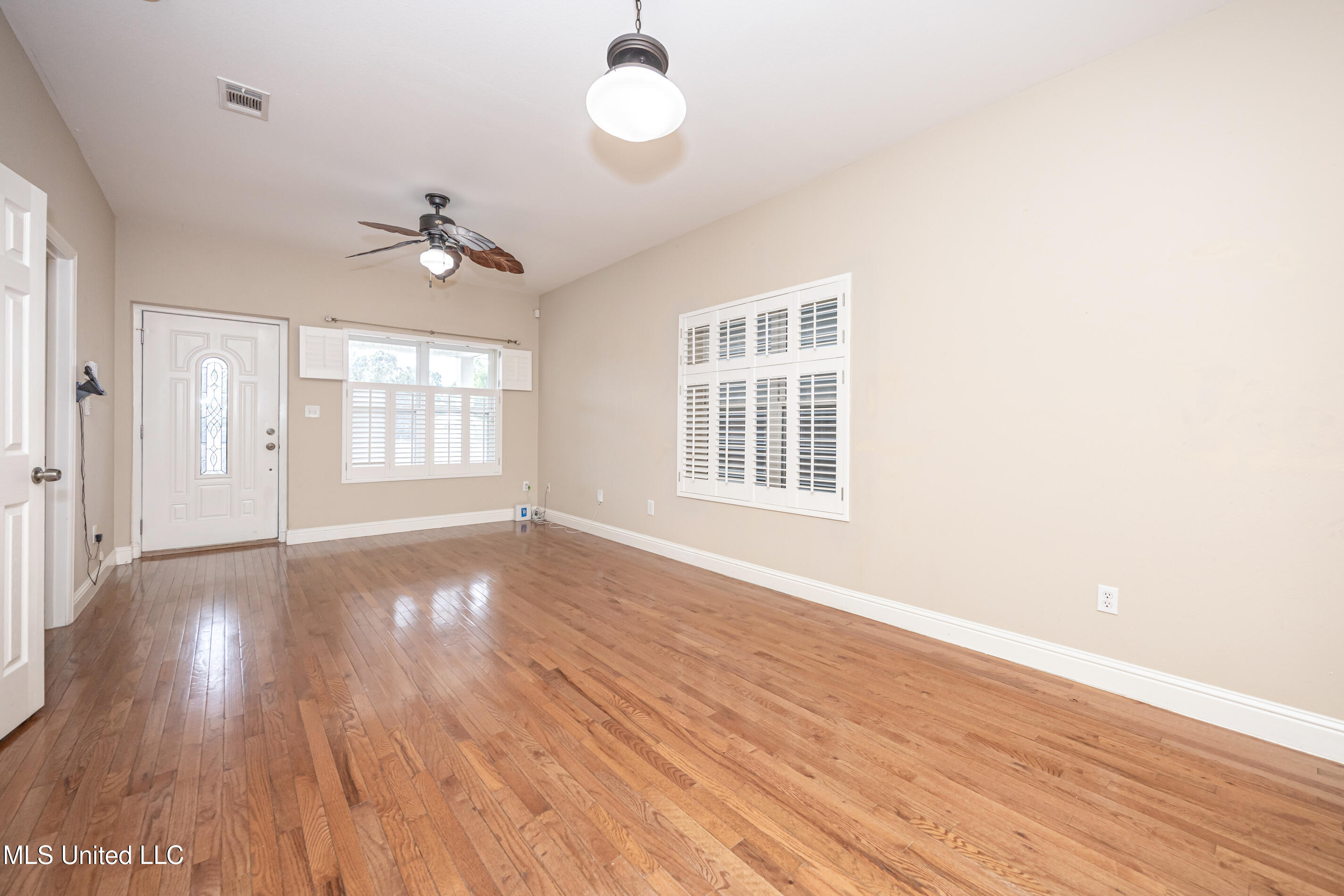 1457 Georgia Place Property Photo 30