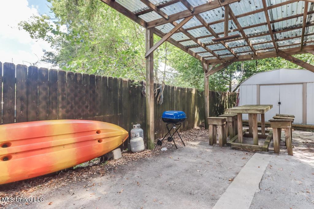 132 Dukate Street Property Photo 22