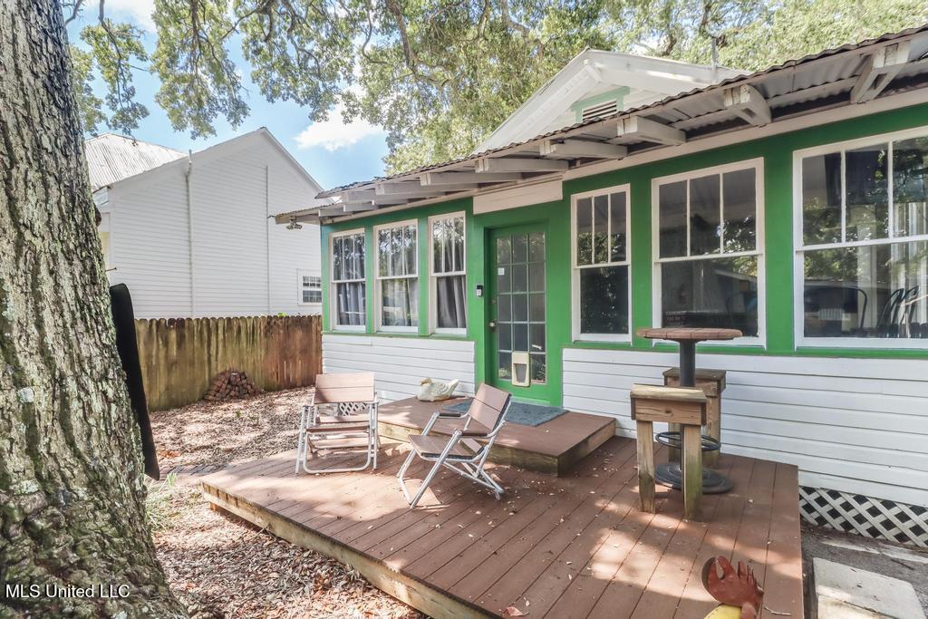 132 Dukate Street Property Photo 24