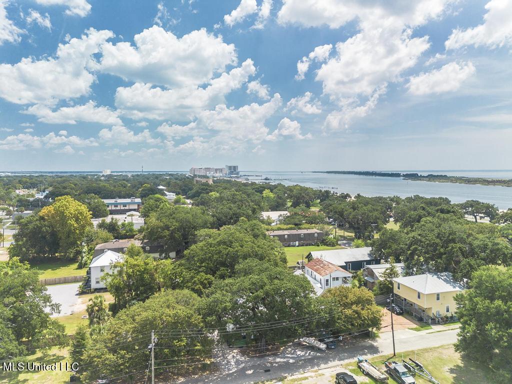 132 Dukate Street Property Photo 25