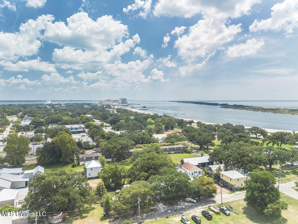 132 Dukate Street Property Photo 28