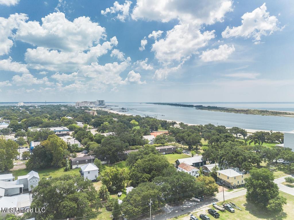 132 Dukate Street Property Photo 29