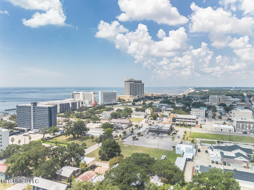 132 Dukate Street Property Photo 33