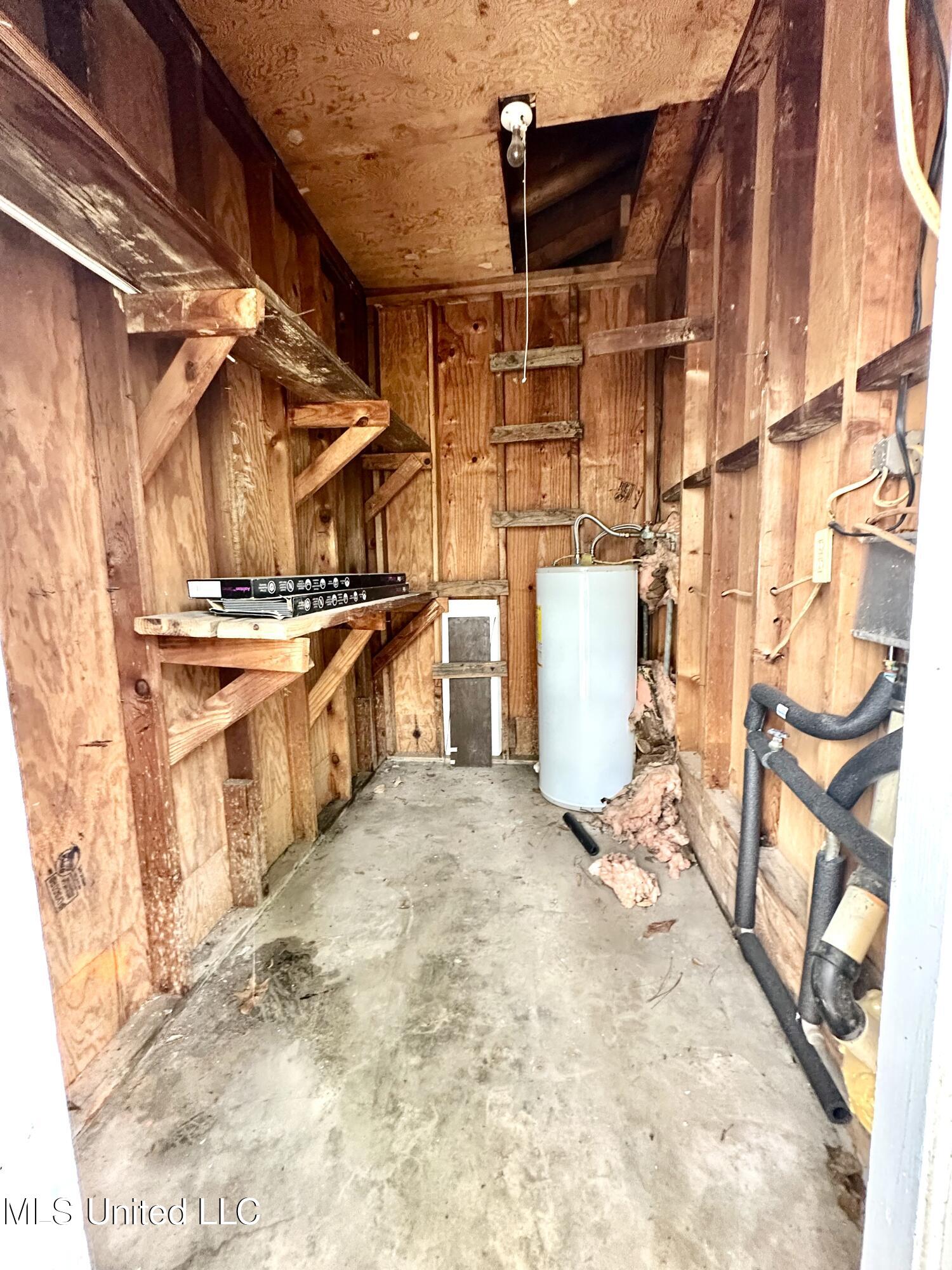 715 Ann Street Property Photo 17