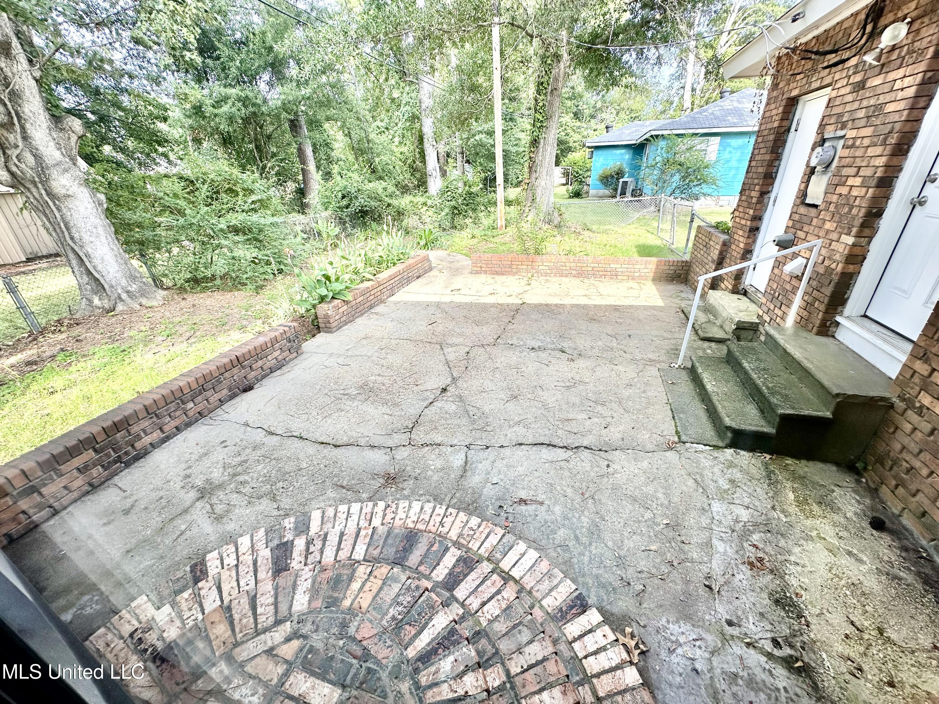 715 Ann Street Property Photo 20