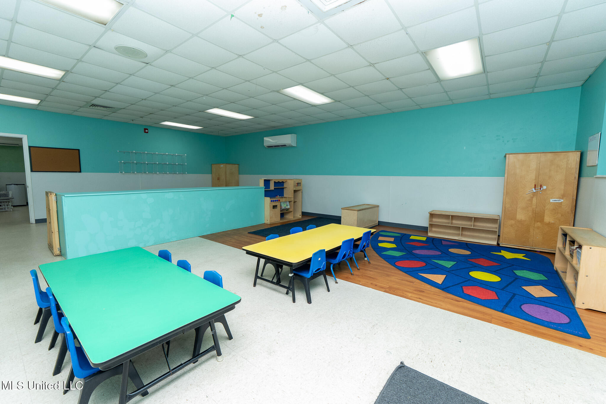 890 Vee Street Property Photo 52