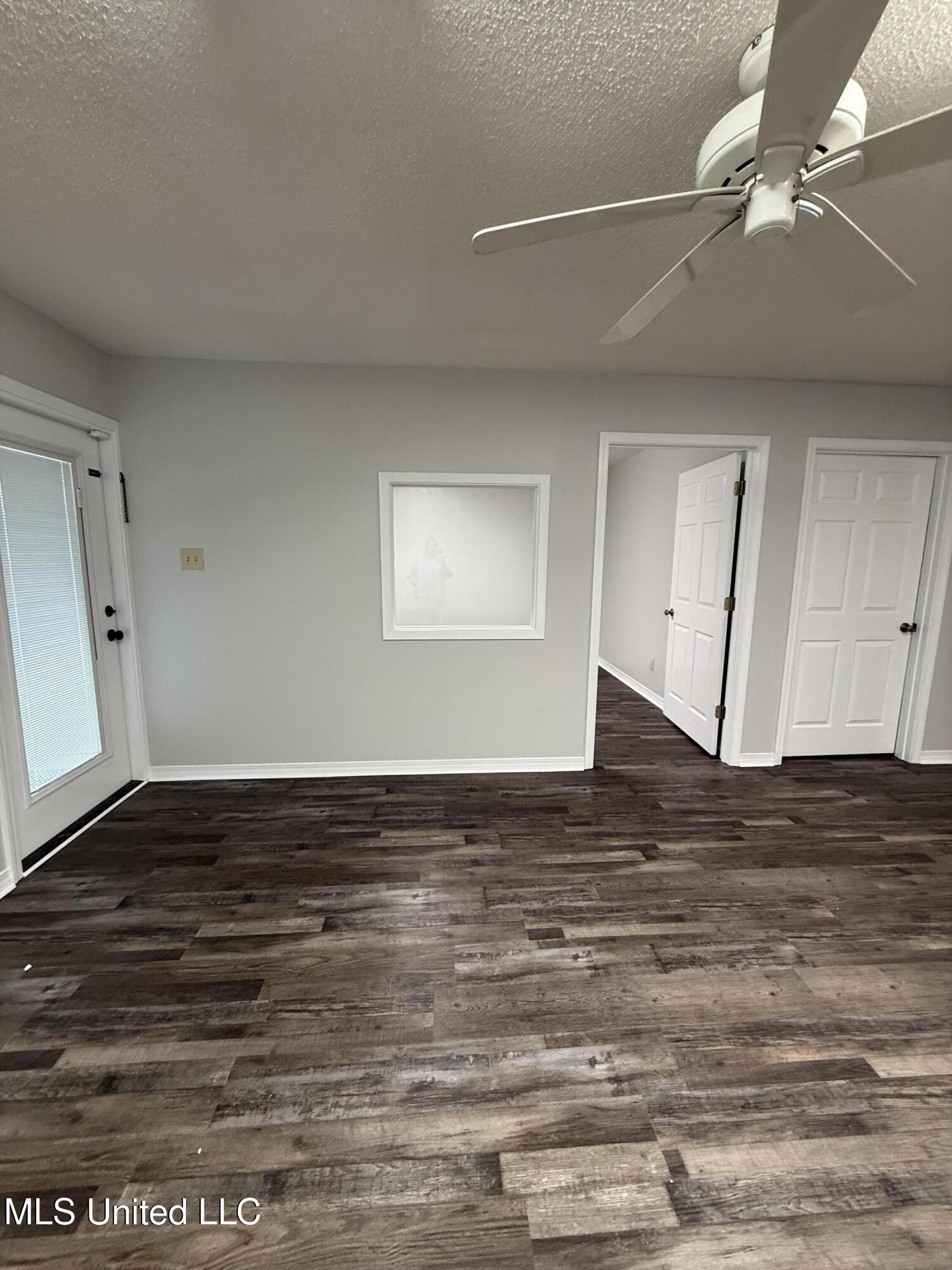 7302 Highway 613 Road Property Photo 5