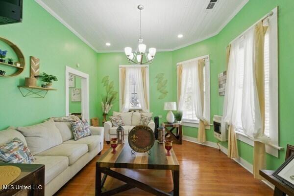 1002 S Maxwell Street Property Photo 4