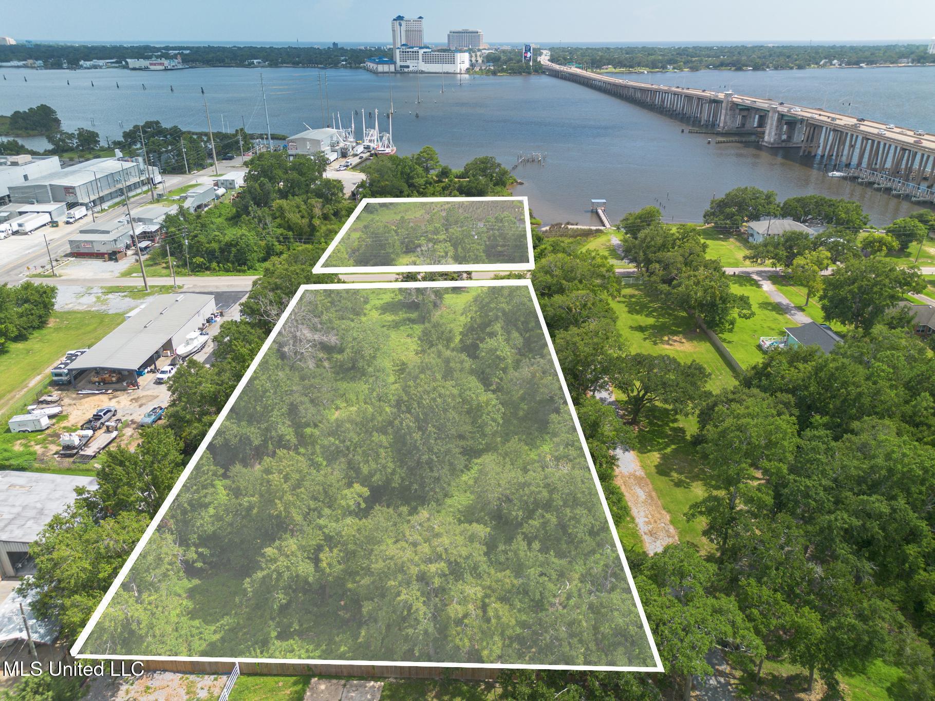 117 Bay Shore Drive Property Photo 1