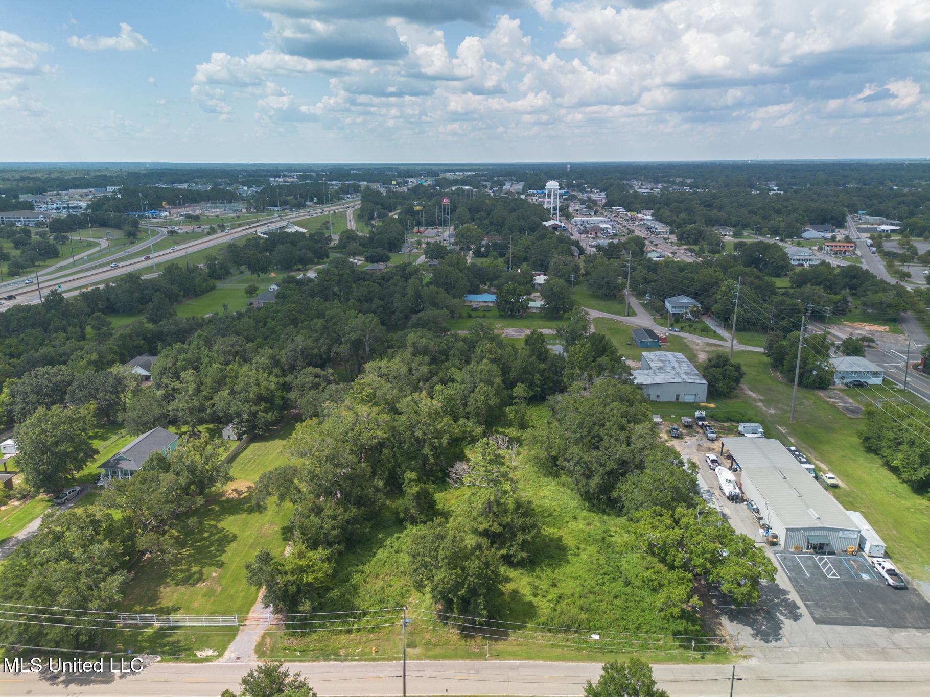 117 Bay Shore Drive Property Photo 6