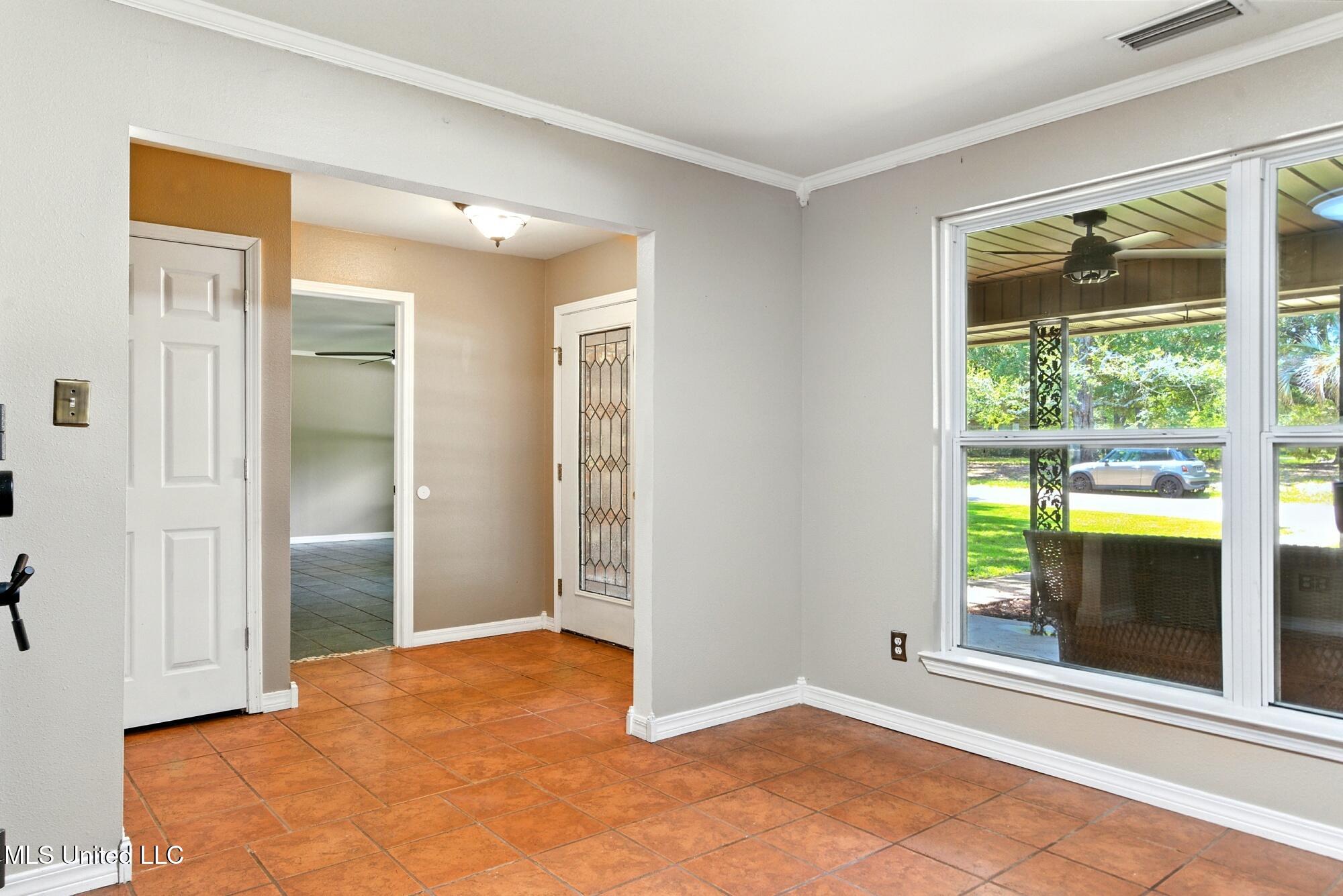 1526 Oldfield Drive Property Photo 8