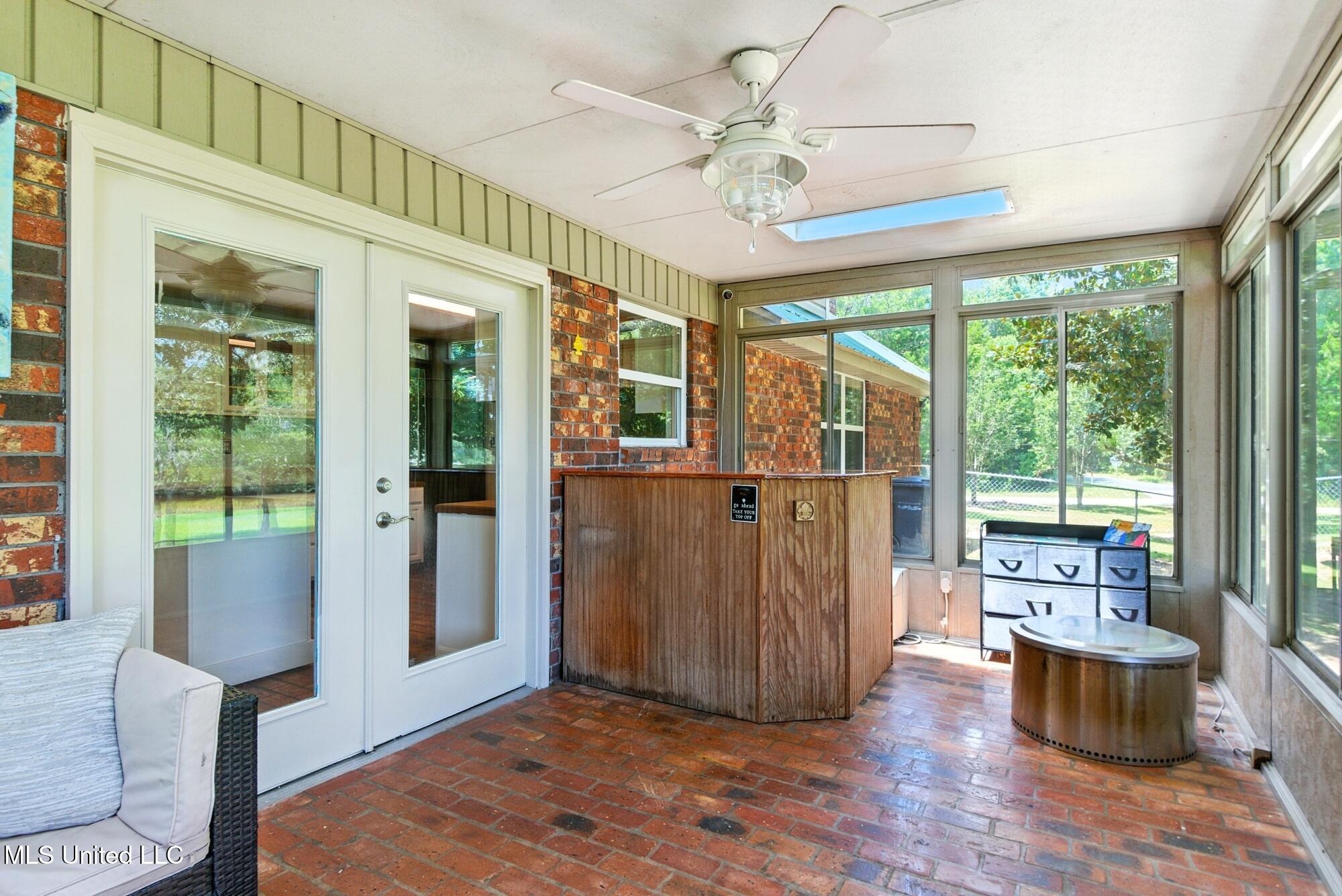 1526 Oldfield Drive Property Photo 32