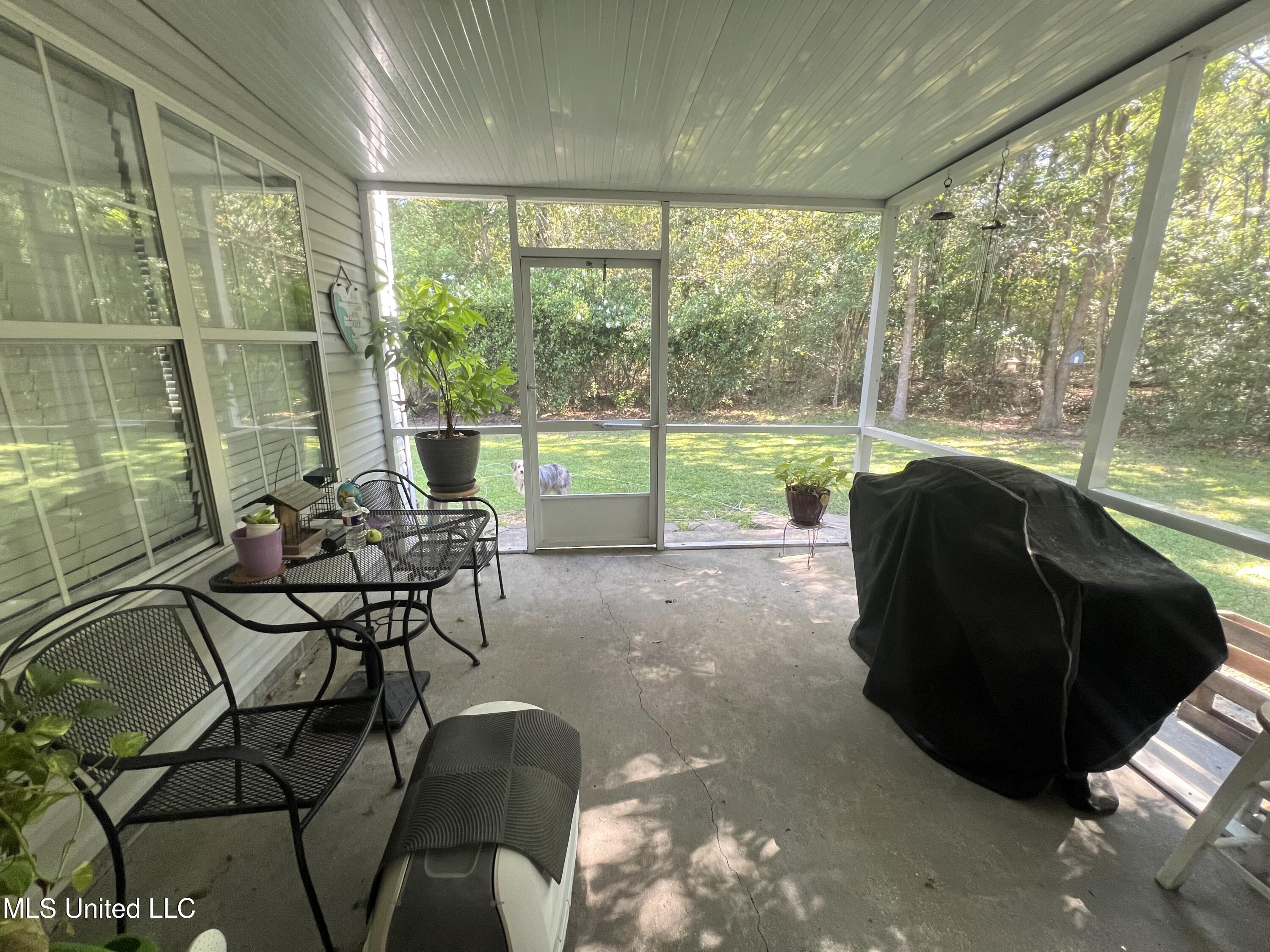 7054 W Perry Street Property Photo 23