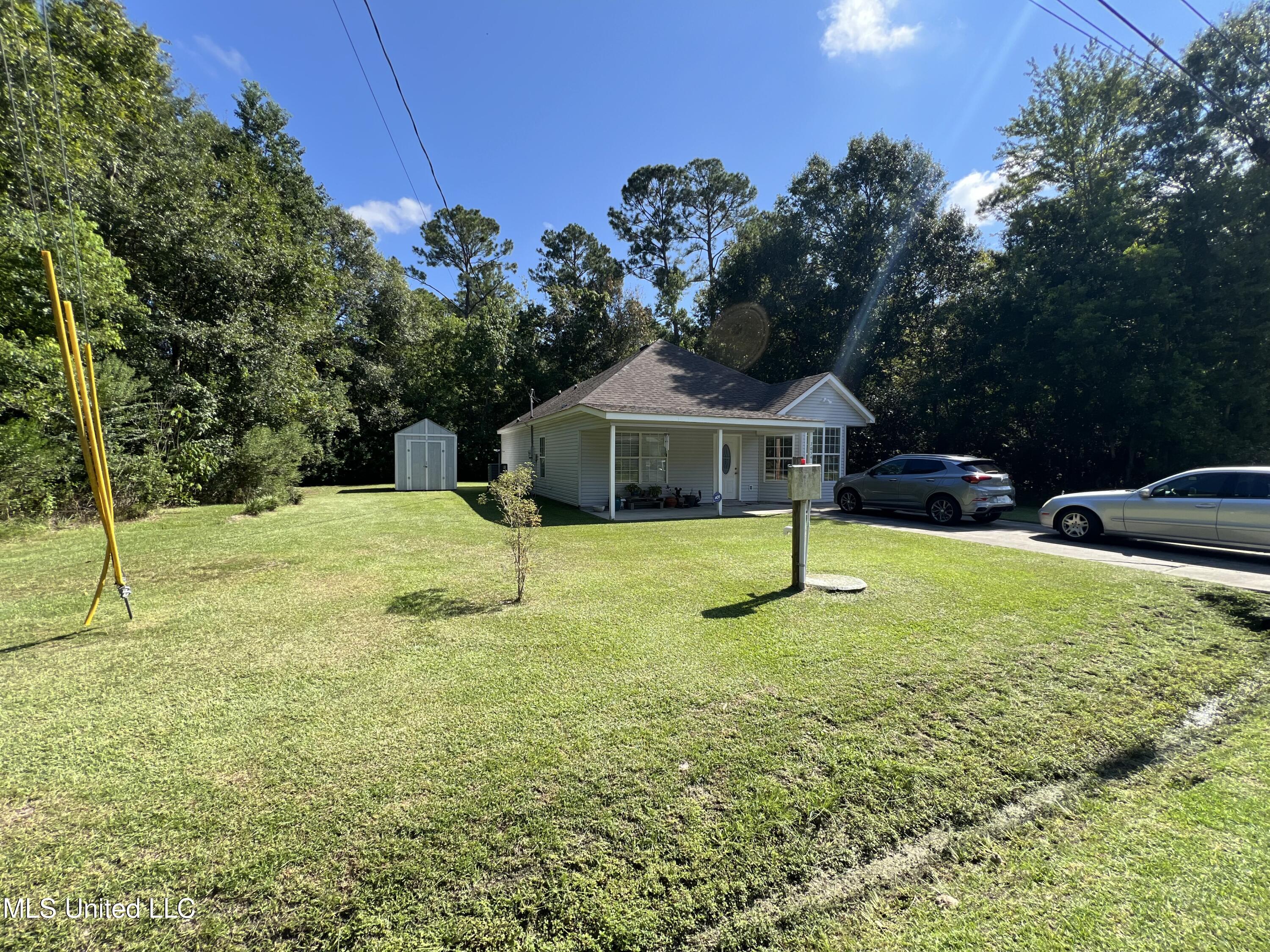 7054 W Perry Street Property Photo 28