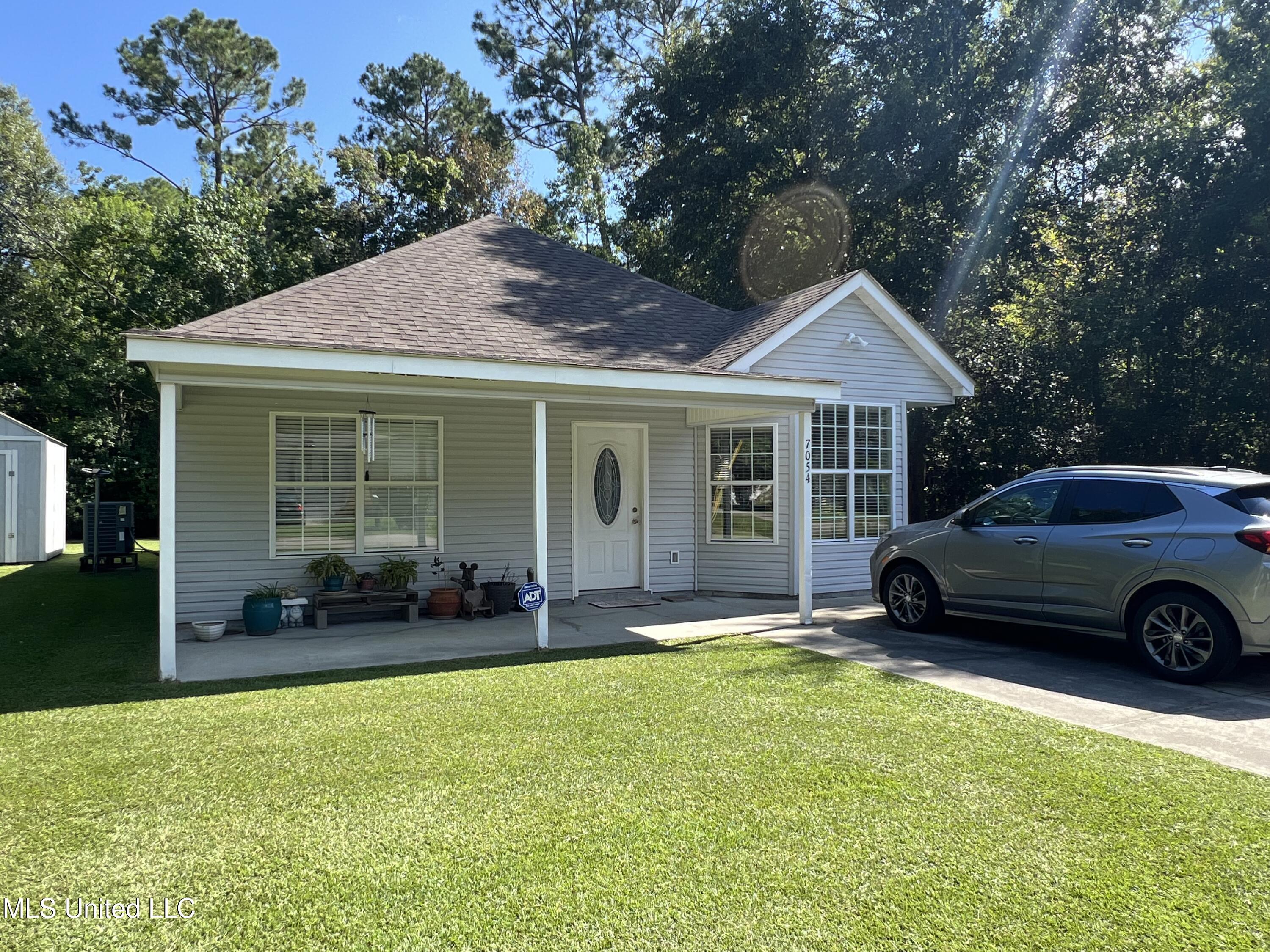 7054 W Perry Street Property Photo 35