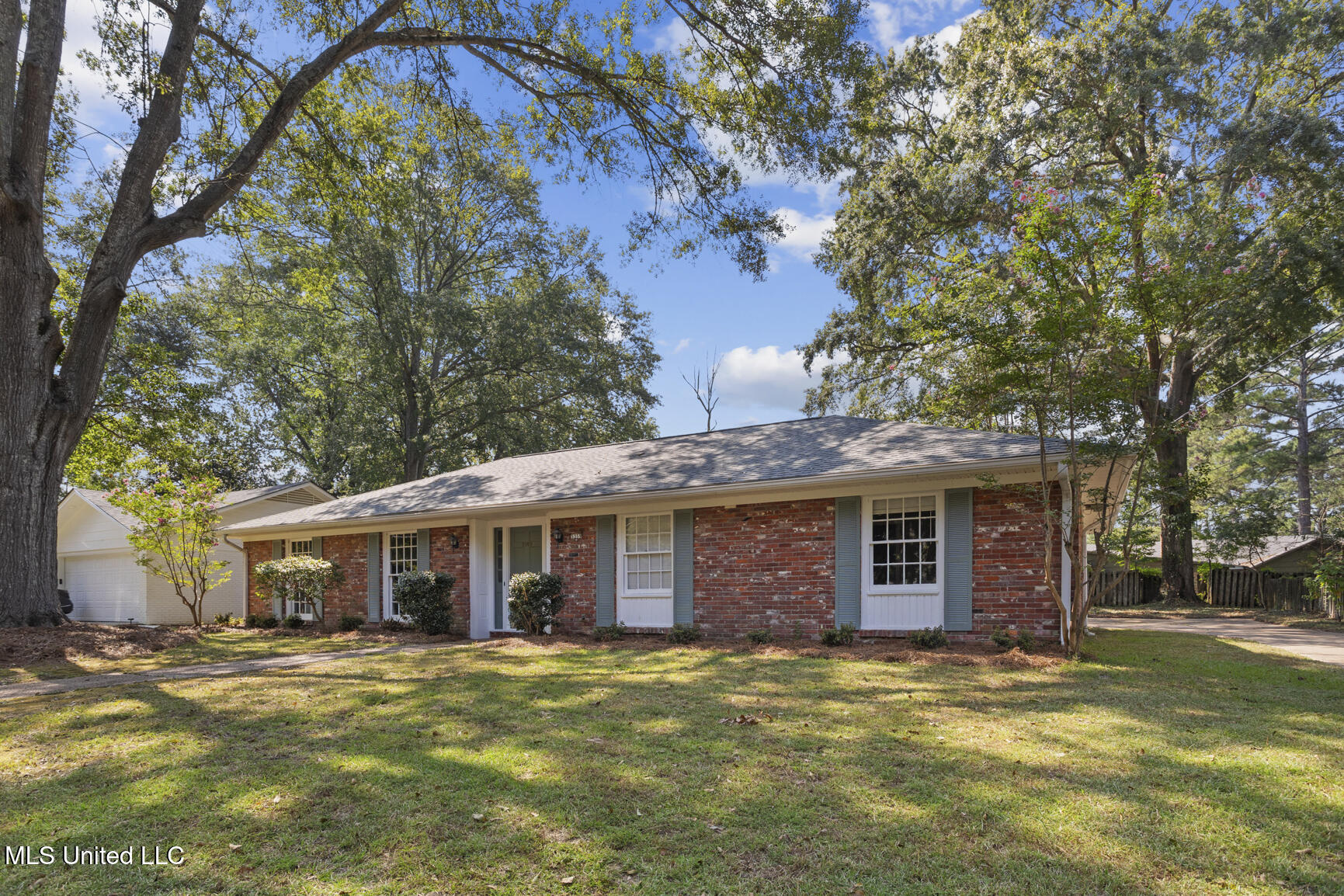 5359 Reddoch Drive Property Photo 1