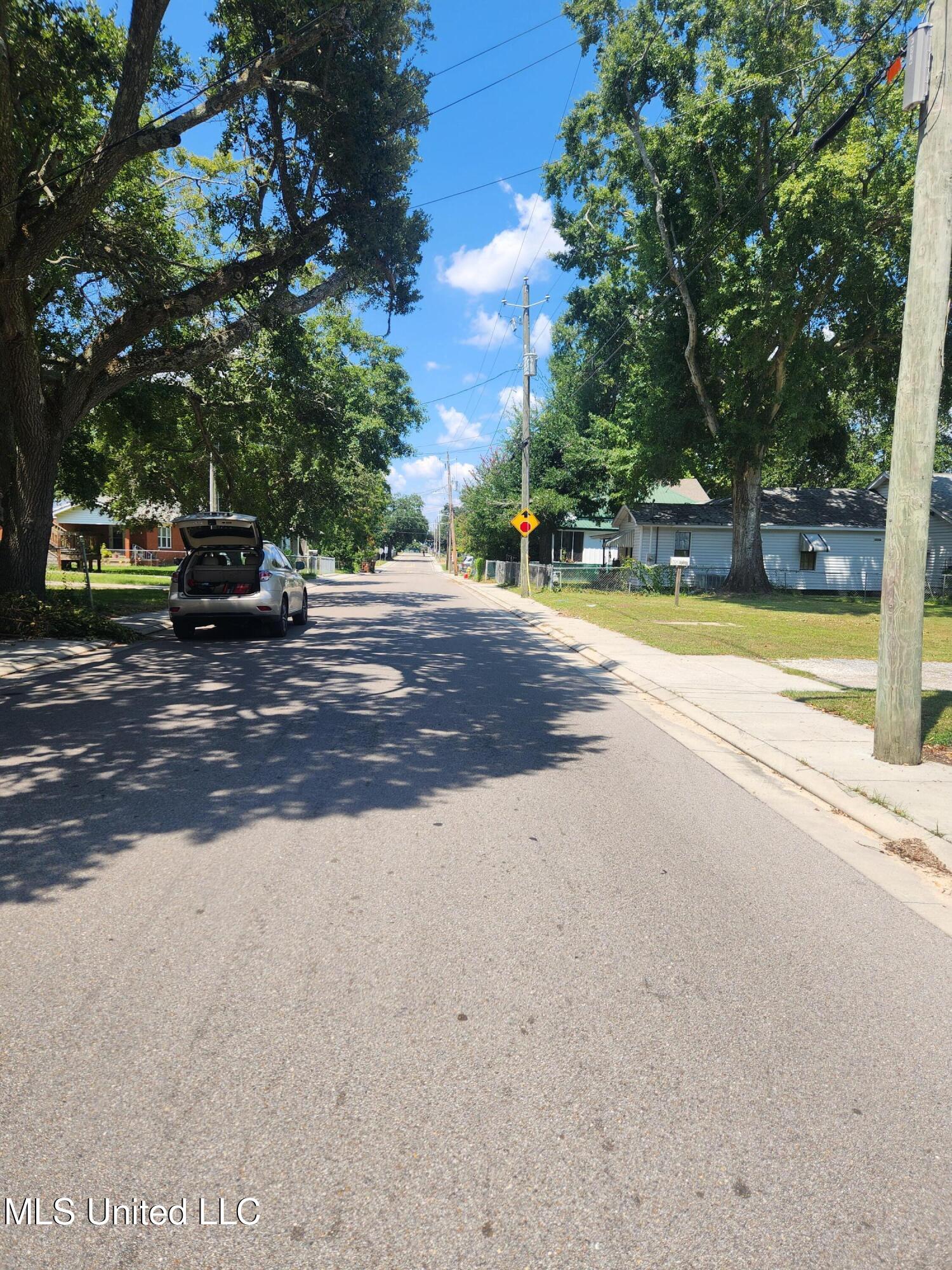 376 Main Street Property Photo 2