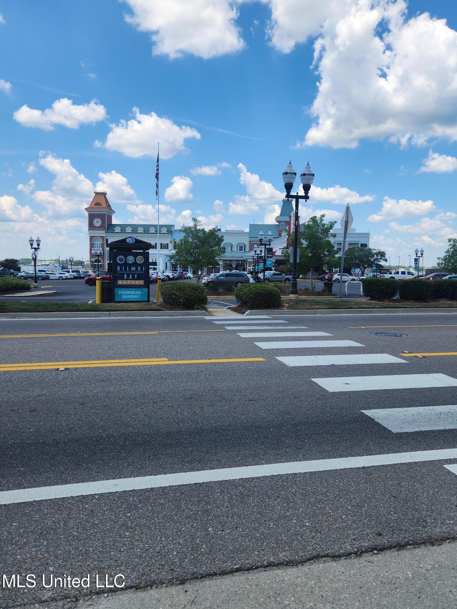 376 Main Street Property Photo 3