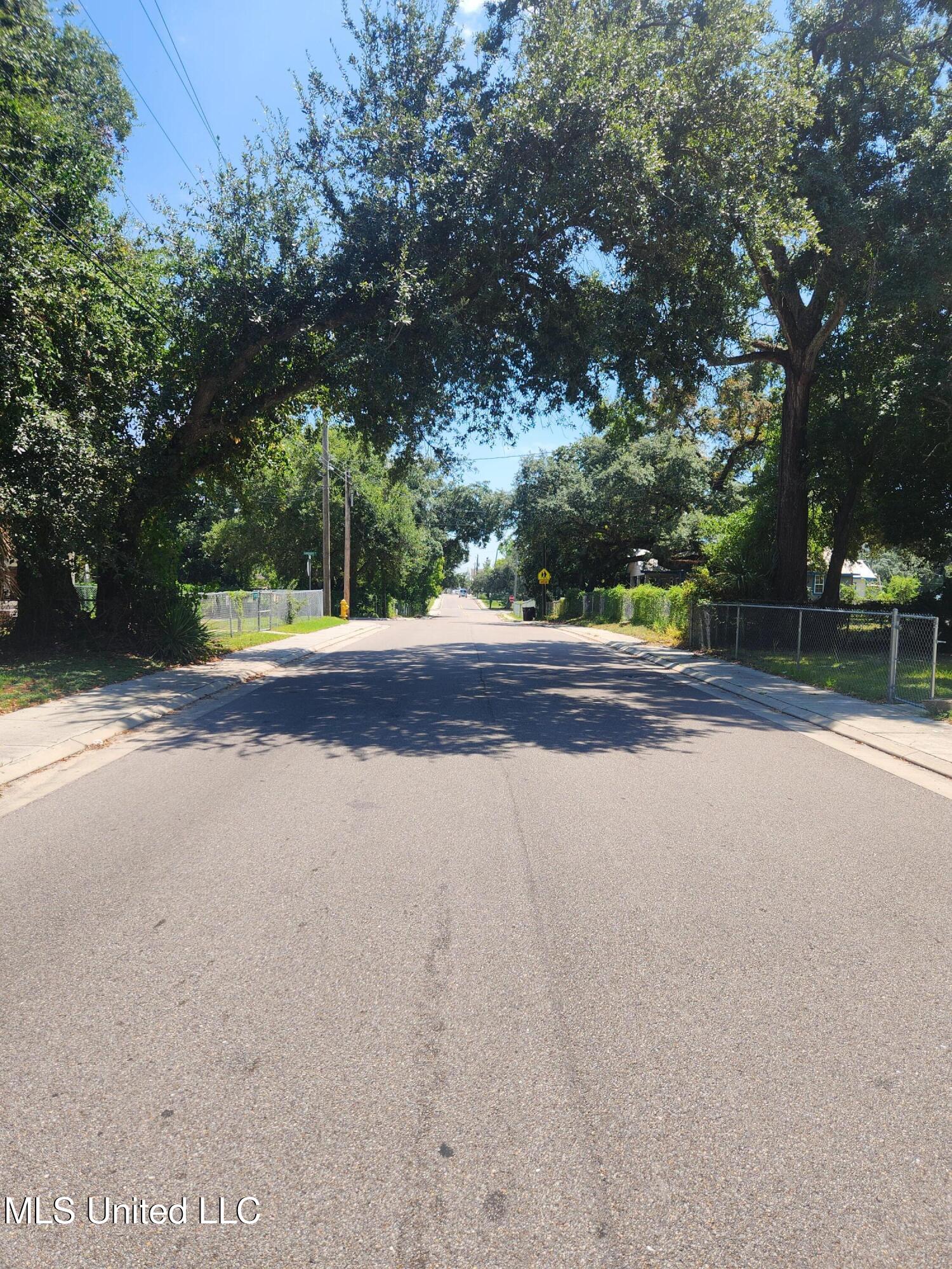 376 Main Street Property Photo 4