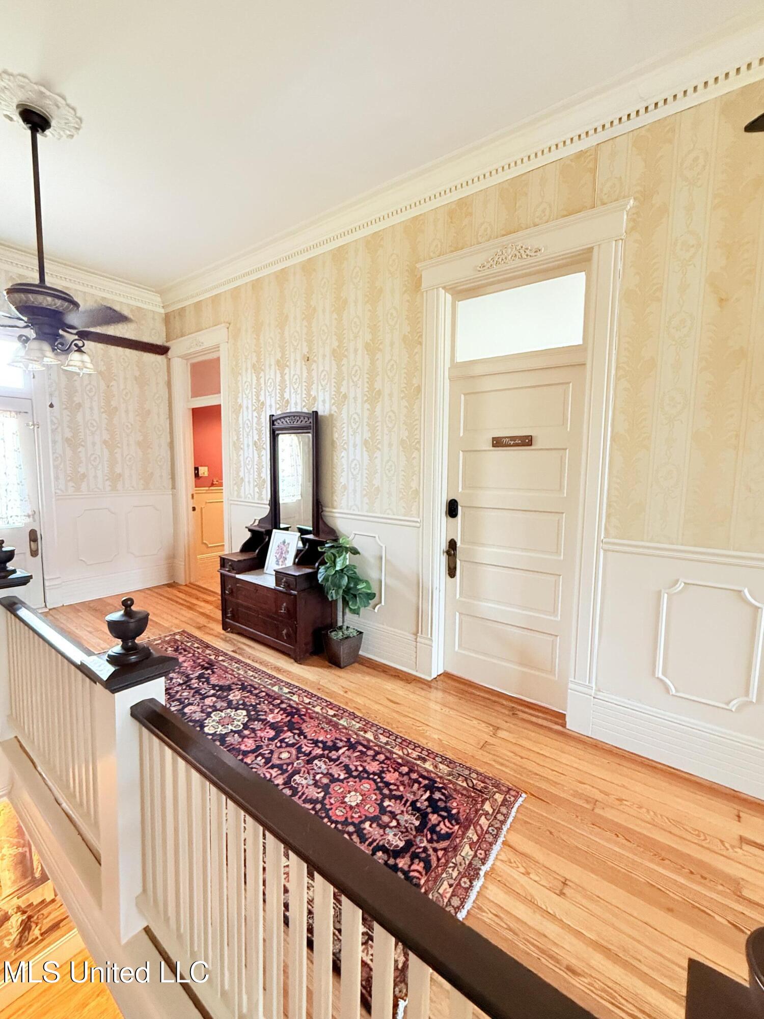 433 S Main Street Property Photo 43