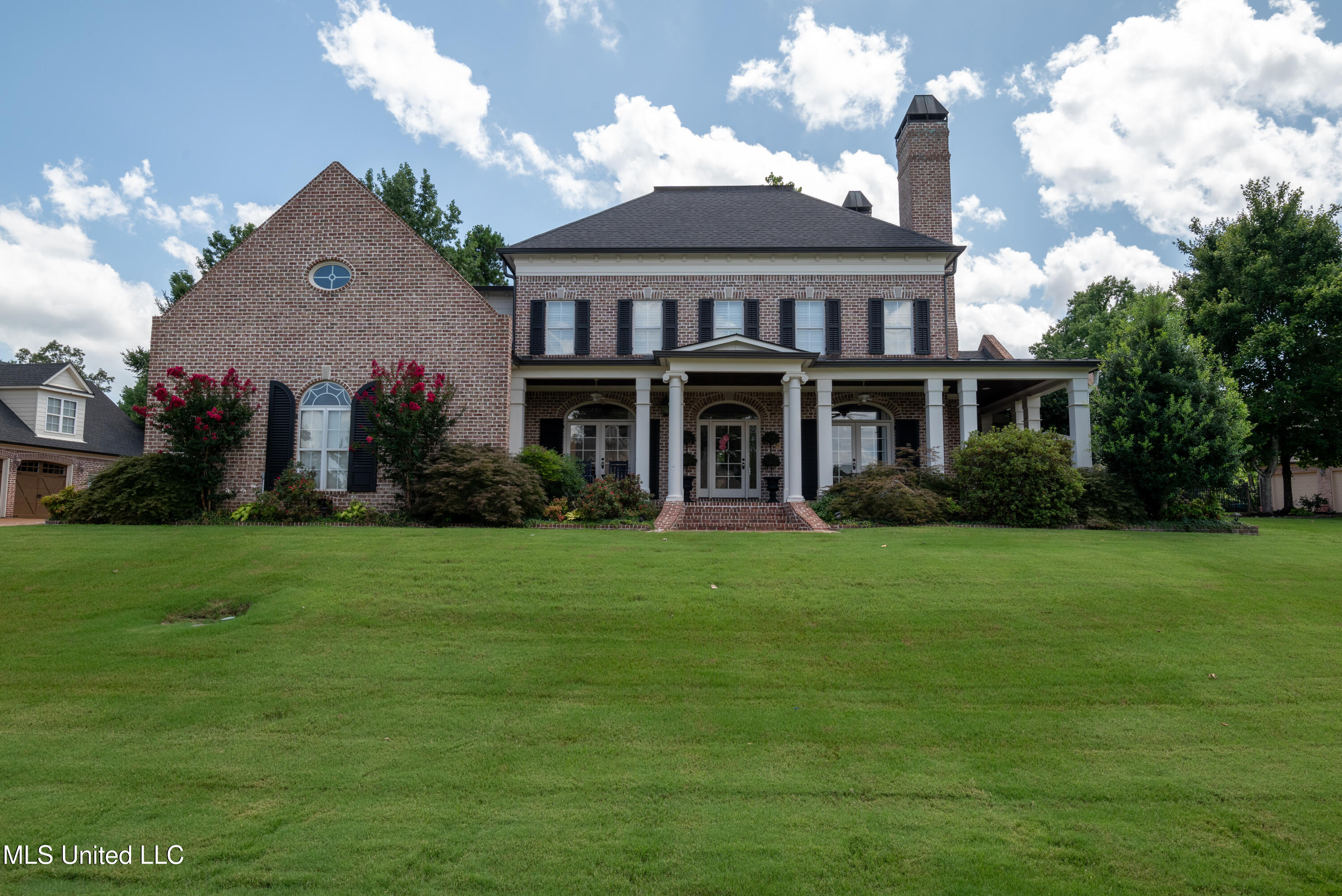 2843 Manning Circle S Property Photo 1