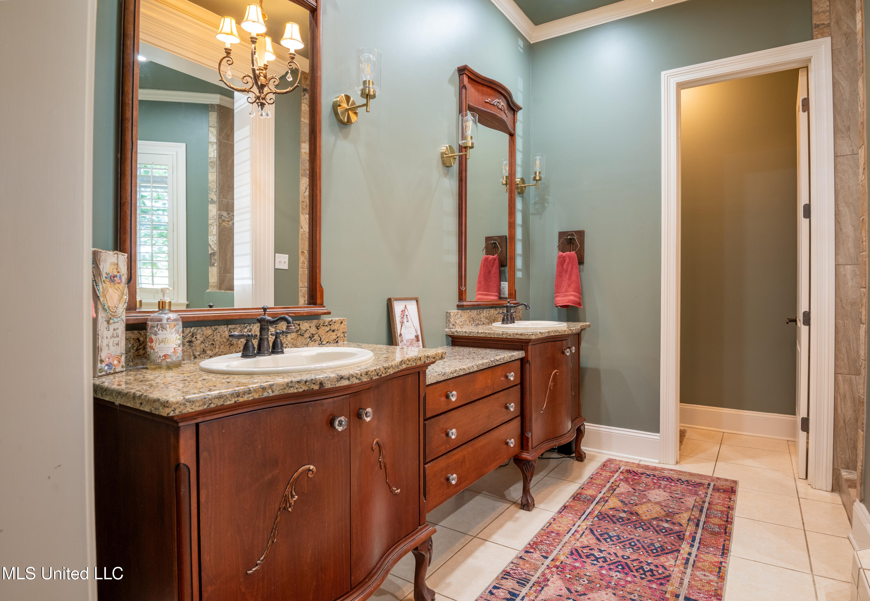 2843 Manning Circle S Property Photo 9