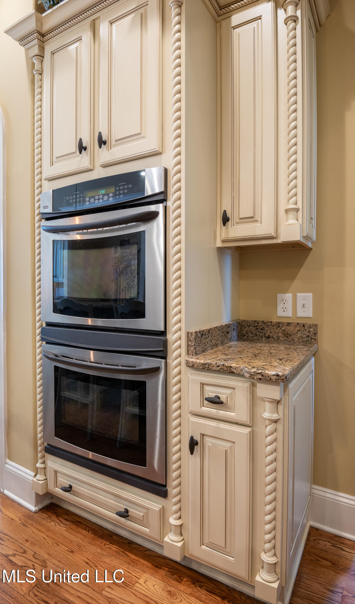 2843 Manning Circle S Property Photo 20