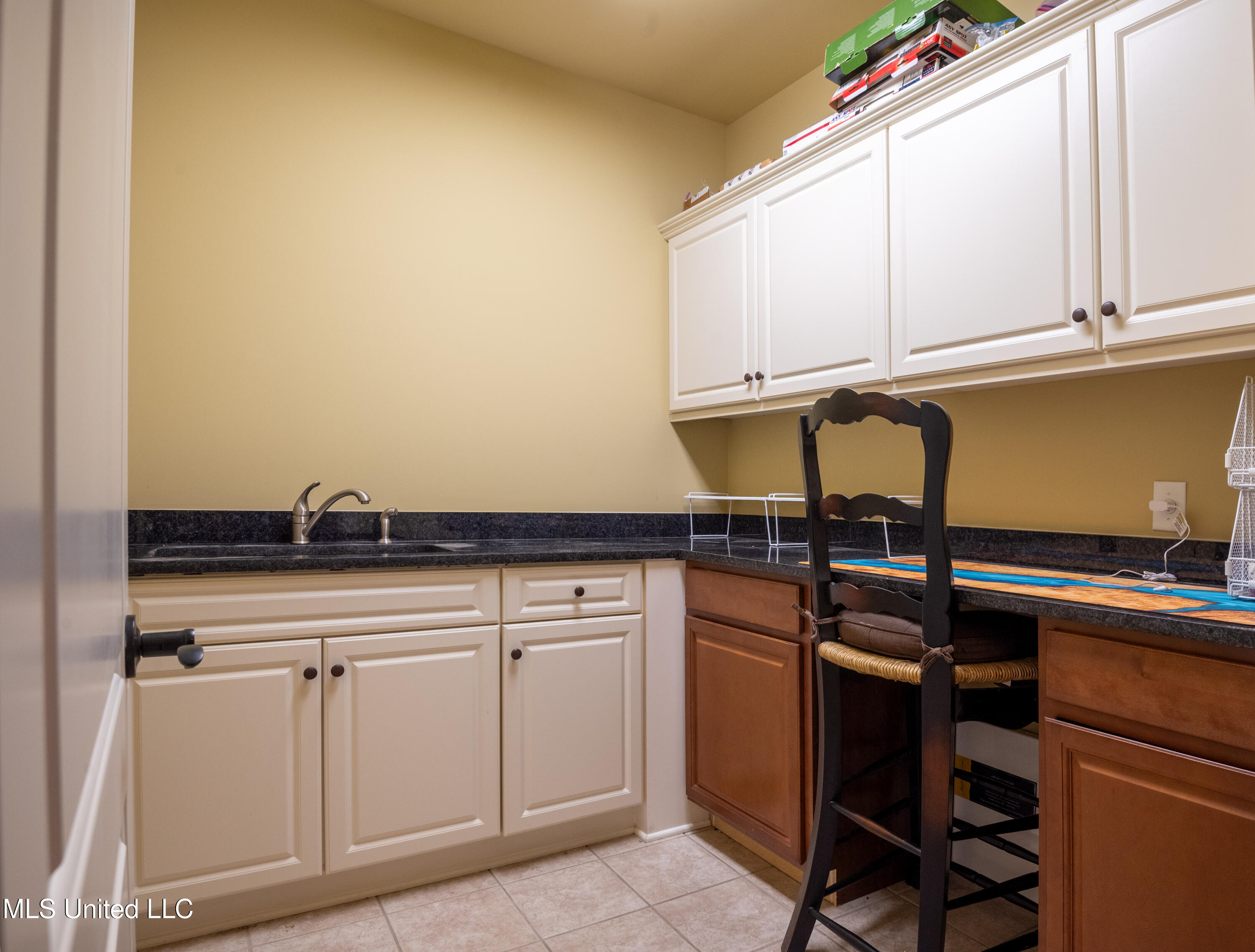 2843 Manning Circle S Property Photo 25