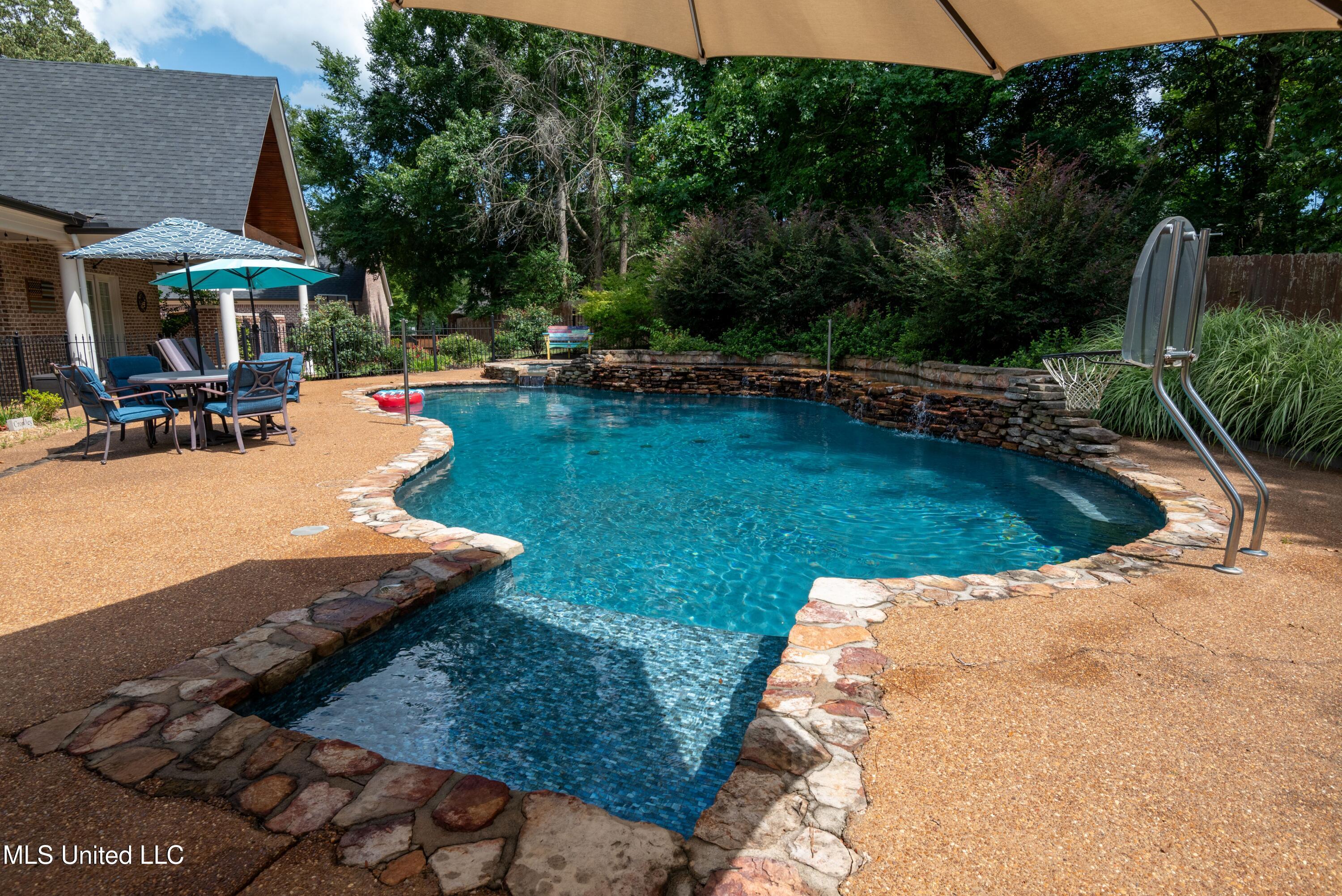 2843 Manning Circle S Property Photo 47