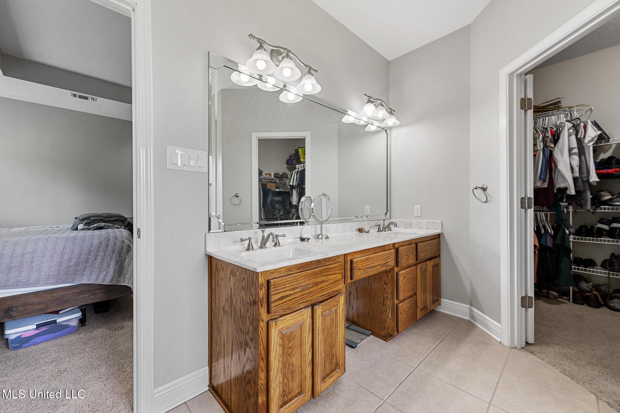 22140 Red Fox Run Property Photo 19