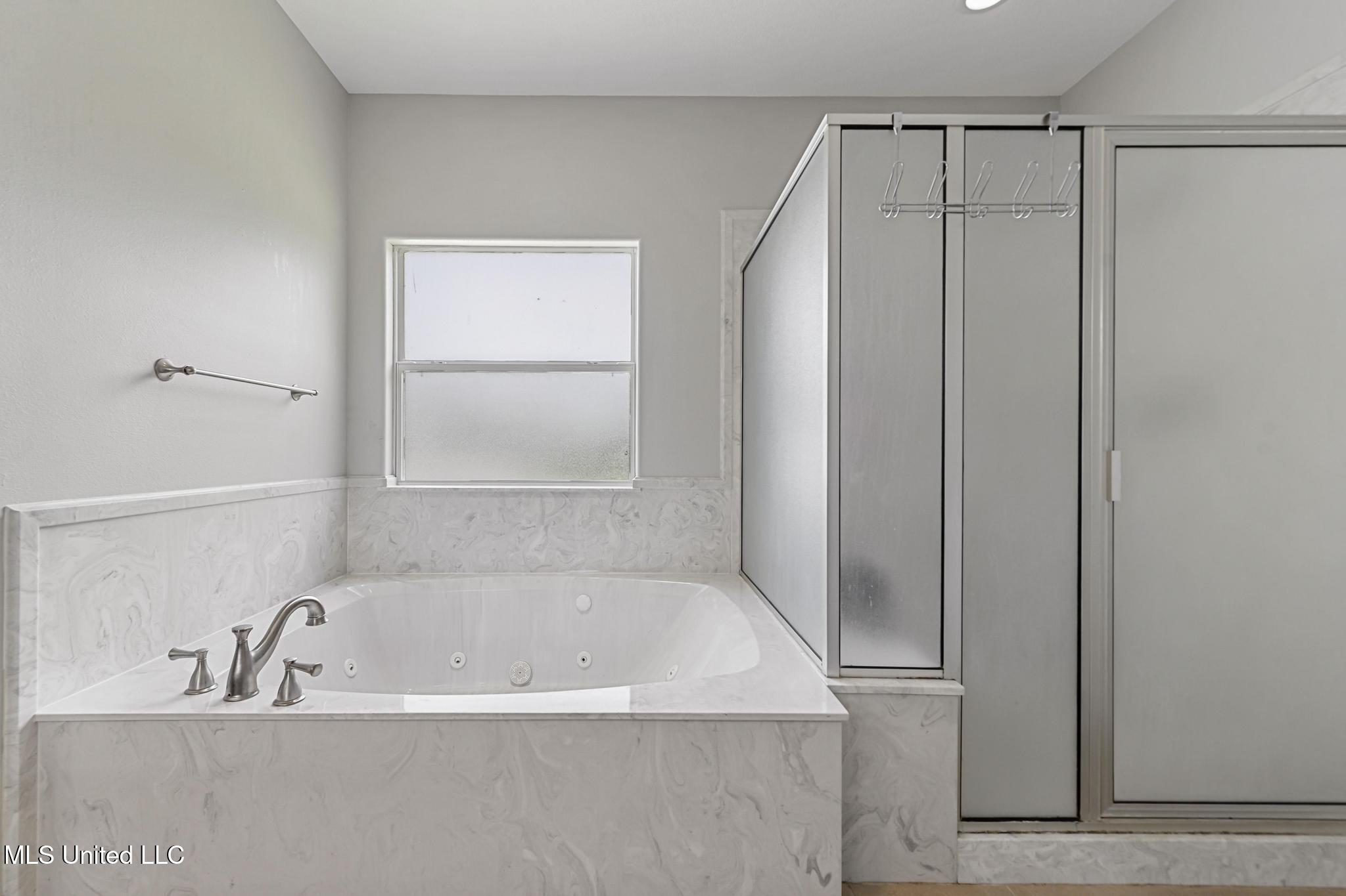 22140 Red Fox Run Property Photo 20