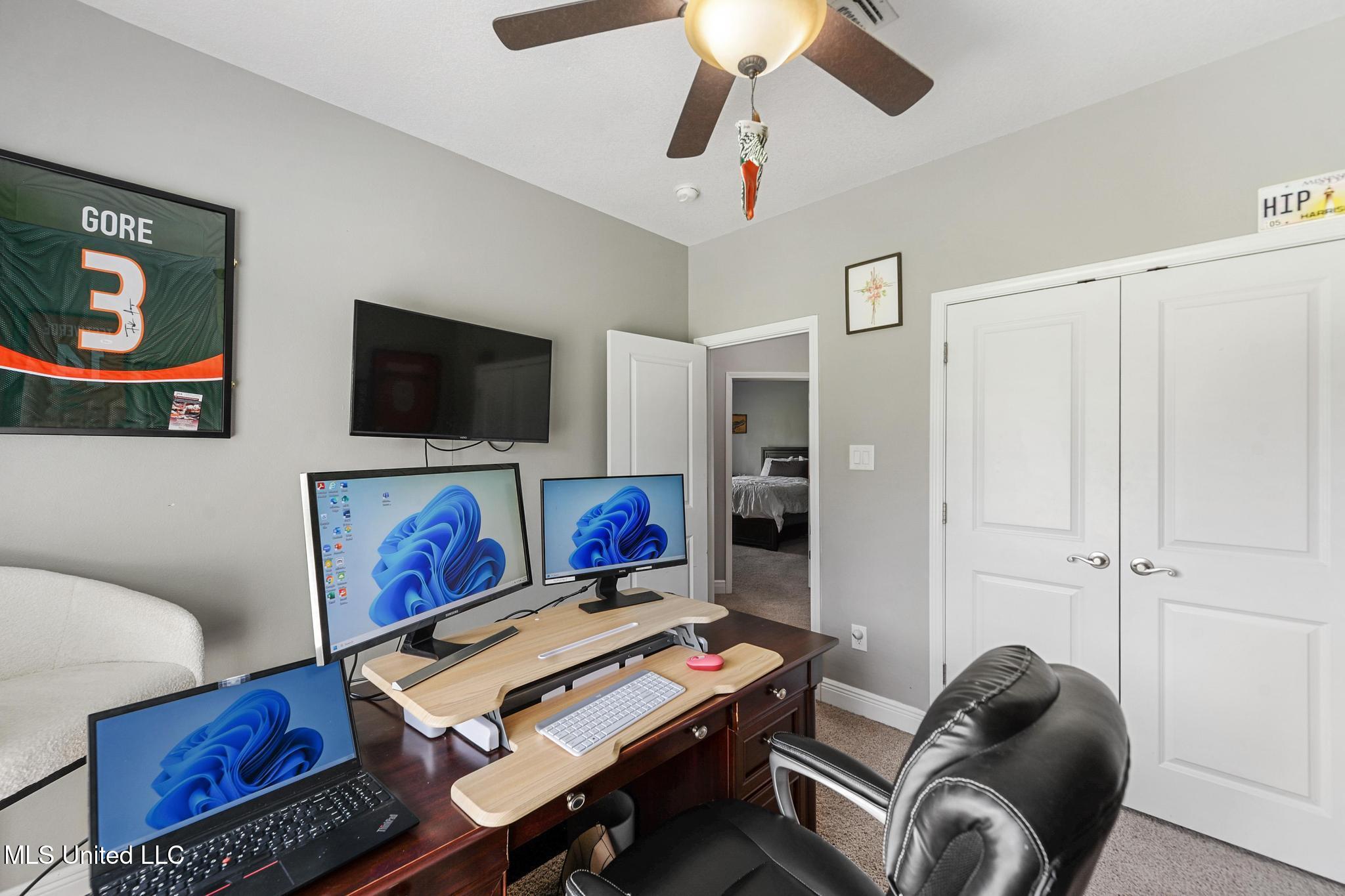 22140 Red Fox Run Property Photo 26