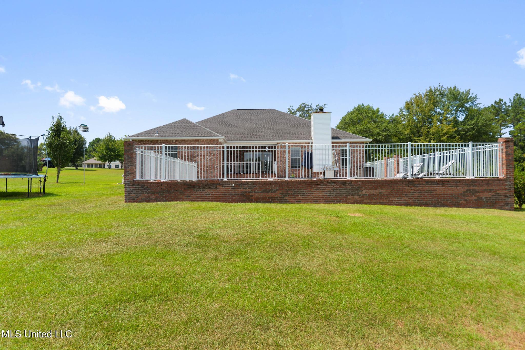 22140 Red Fox Run Property Photo 33