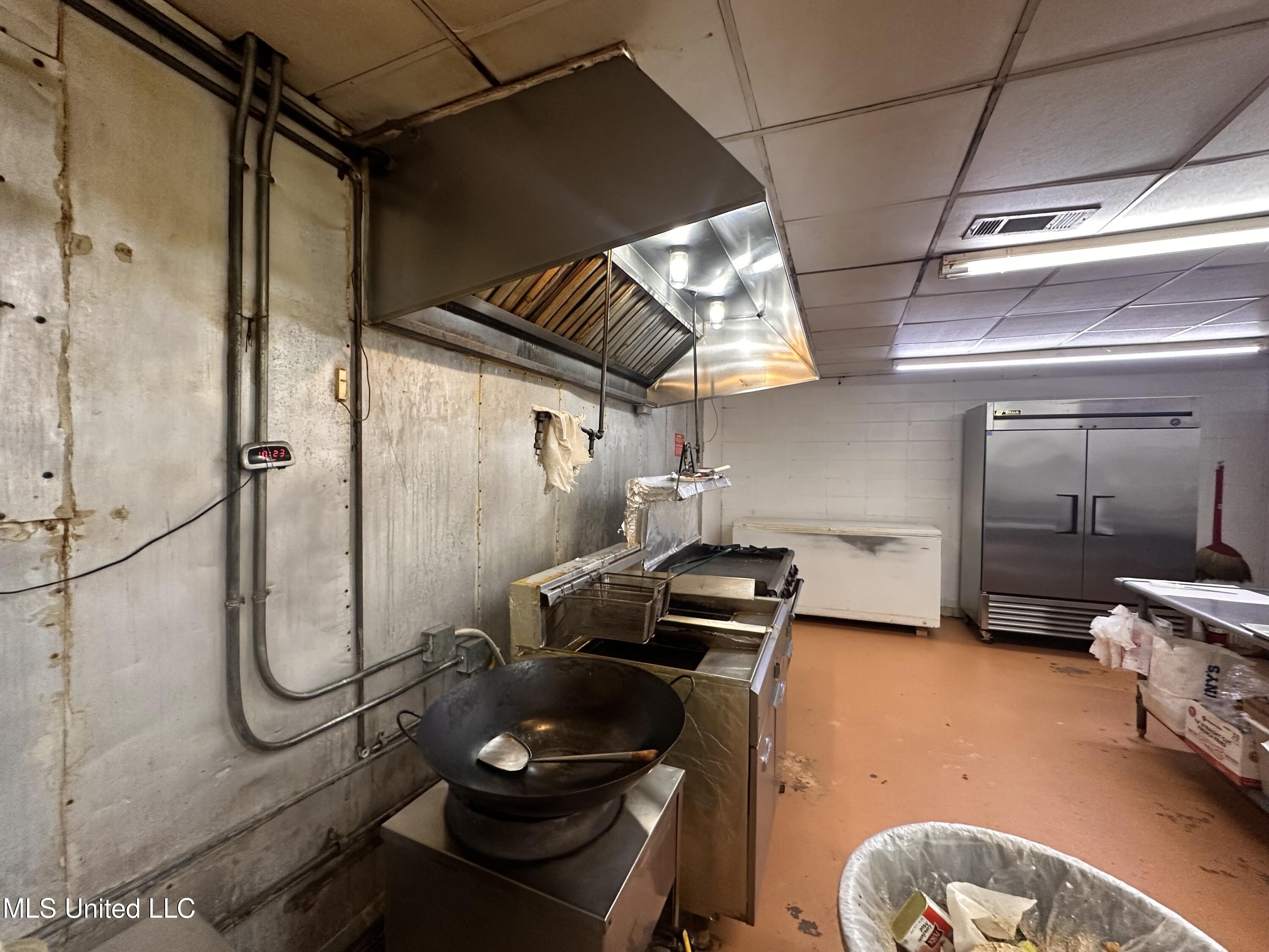 1225 34th Street Property Photo 17