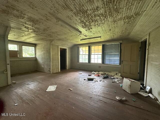 1655 Saint Charles Street Property Photo 10