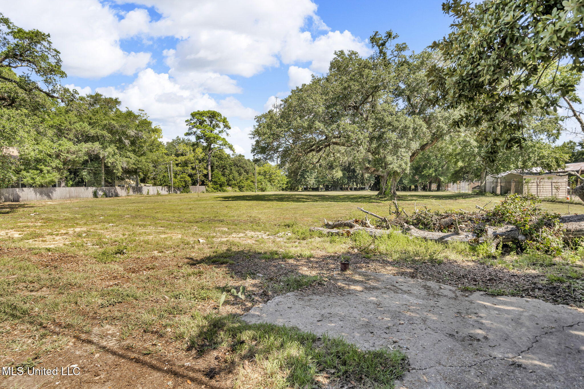 1126 Judge Sekul Avenue Property Photo 1