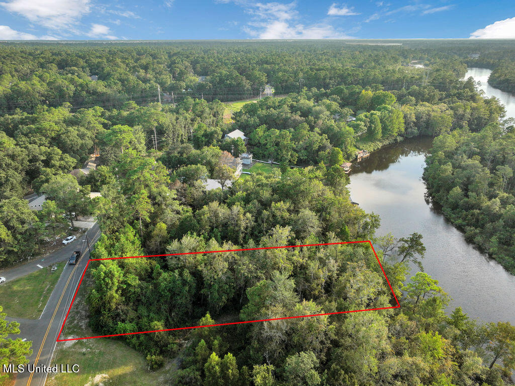 Bayou Drive Property Photo 1