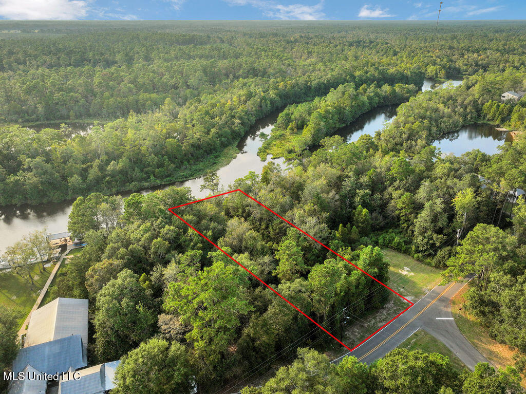 Bayou Drive Property Photo 2