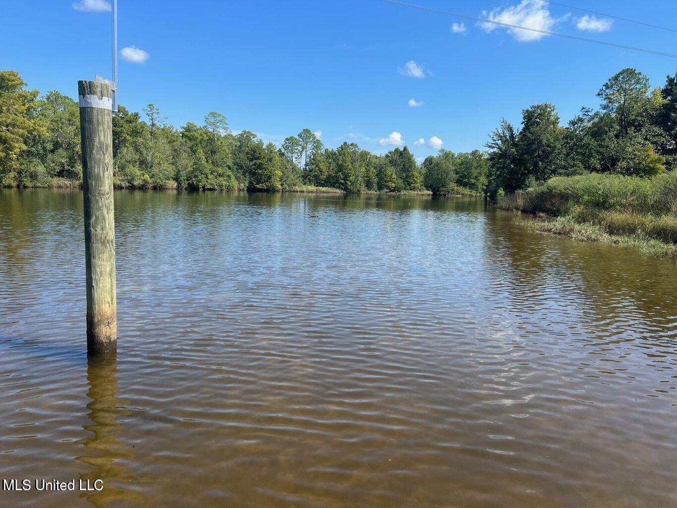 Bayou Drive Property Photo 9