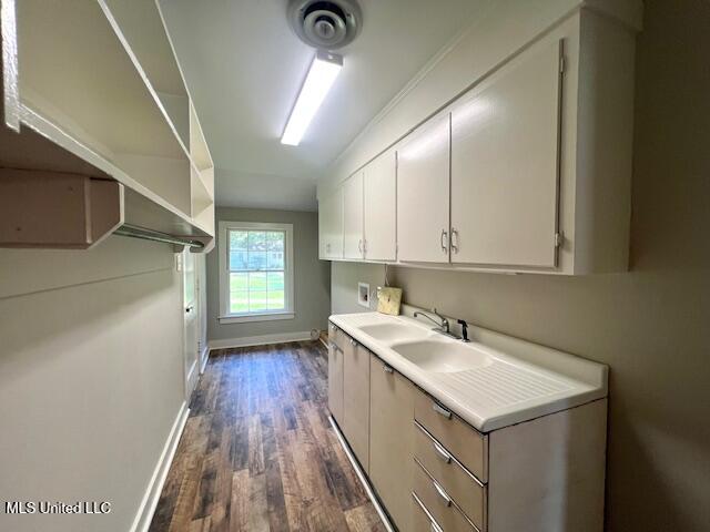 206 Lewis Street Property Photo 17