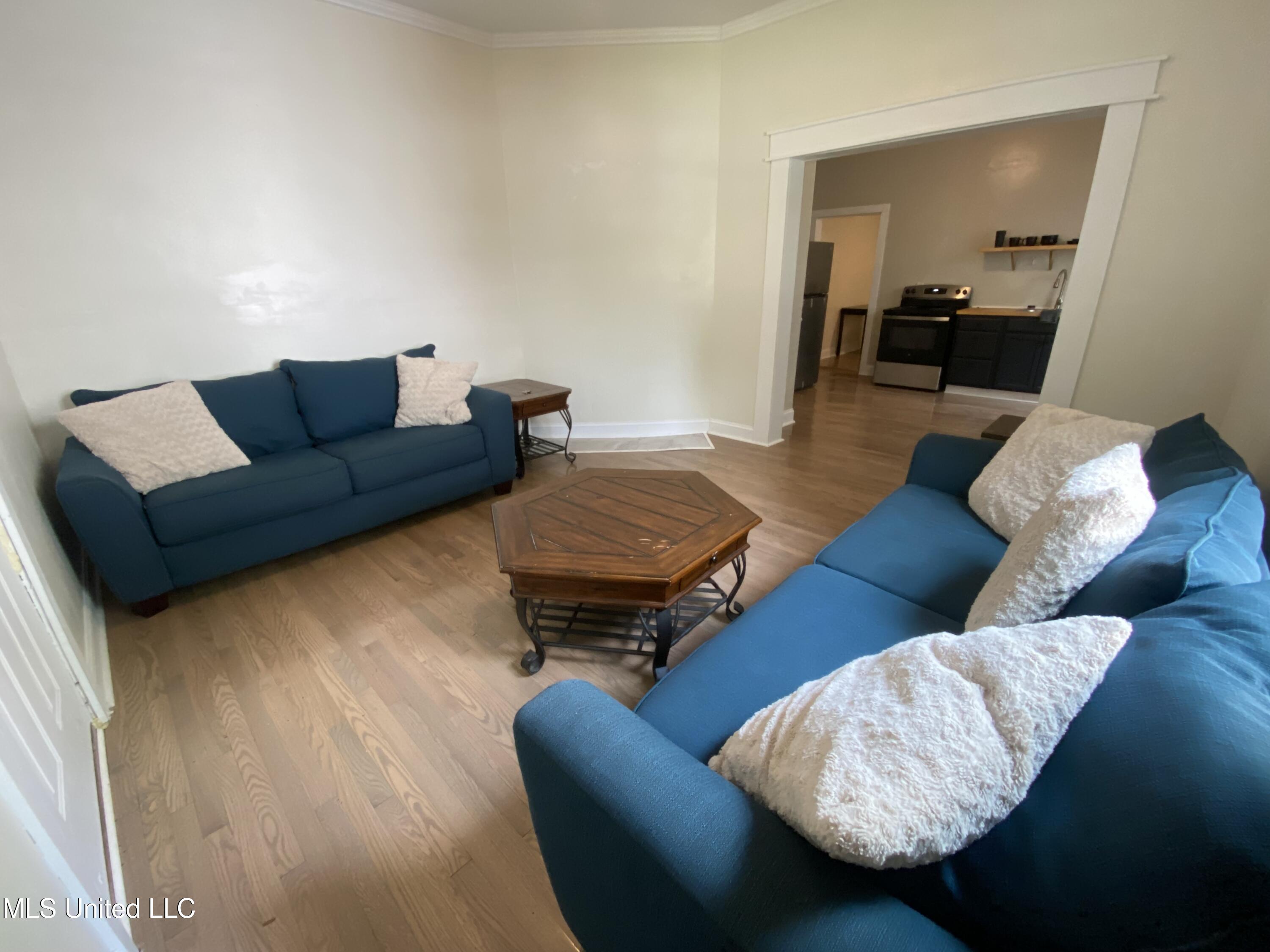 1505 Roosevelt Street Property Photo 3