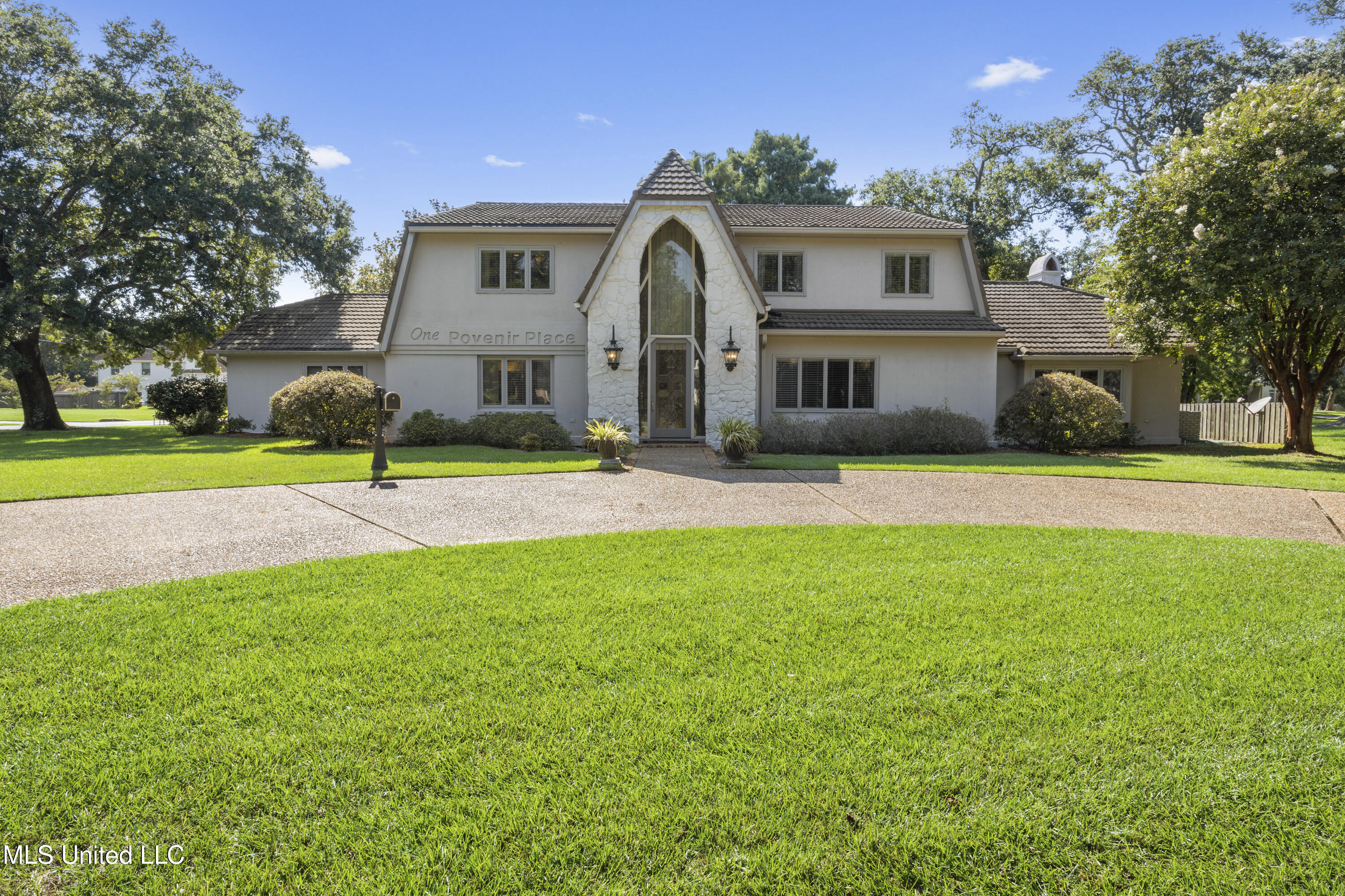 1 Povenir Place Property Photo 1