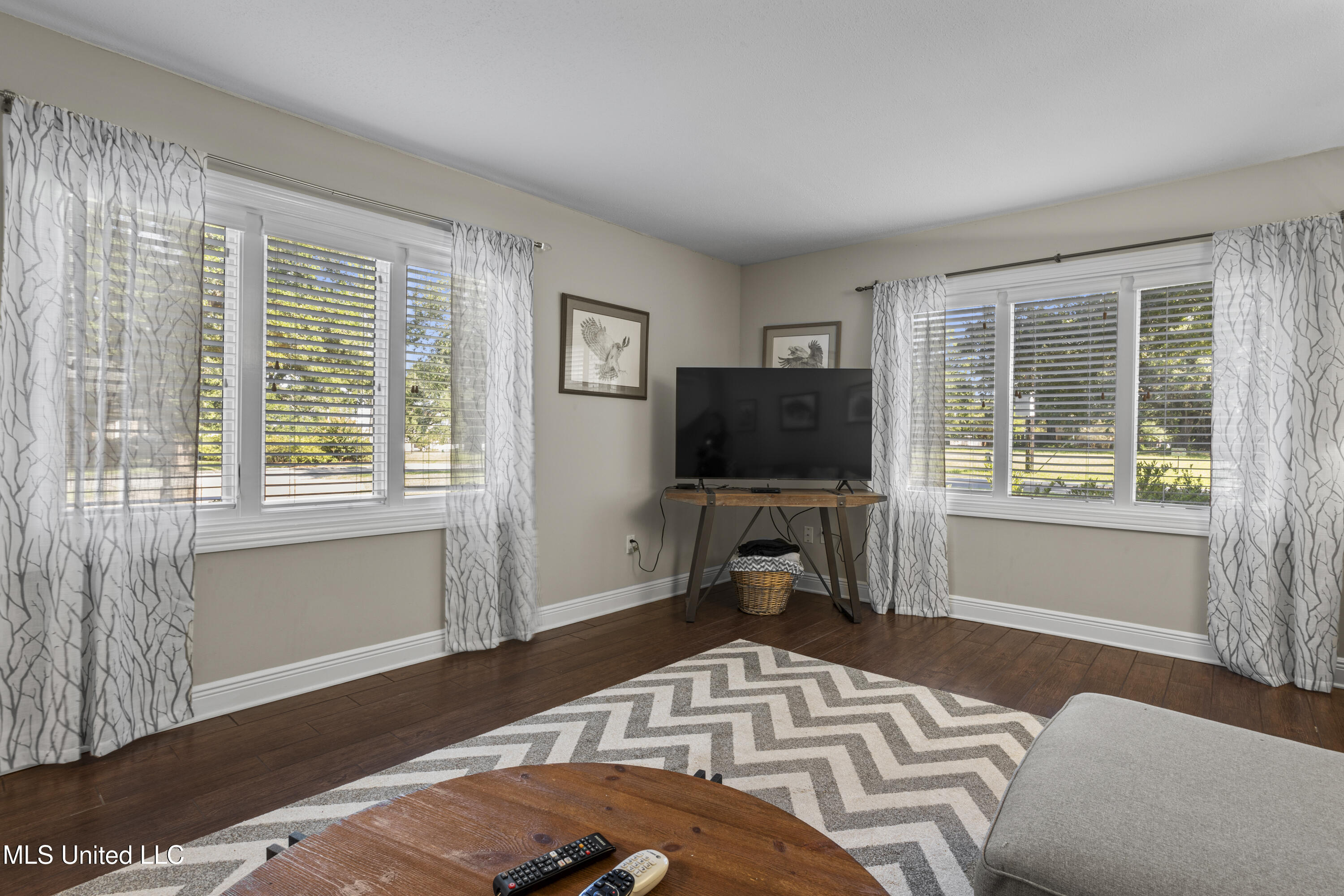 1 Povenir Place Property Photo 10