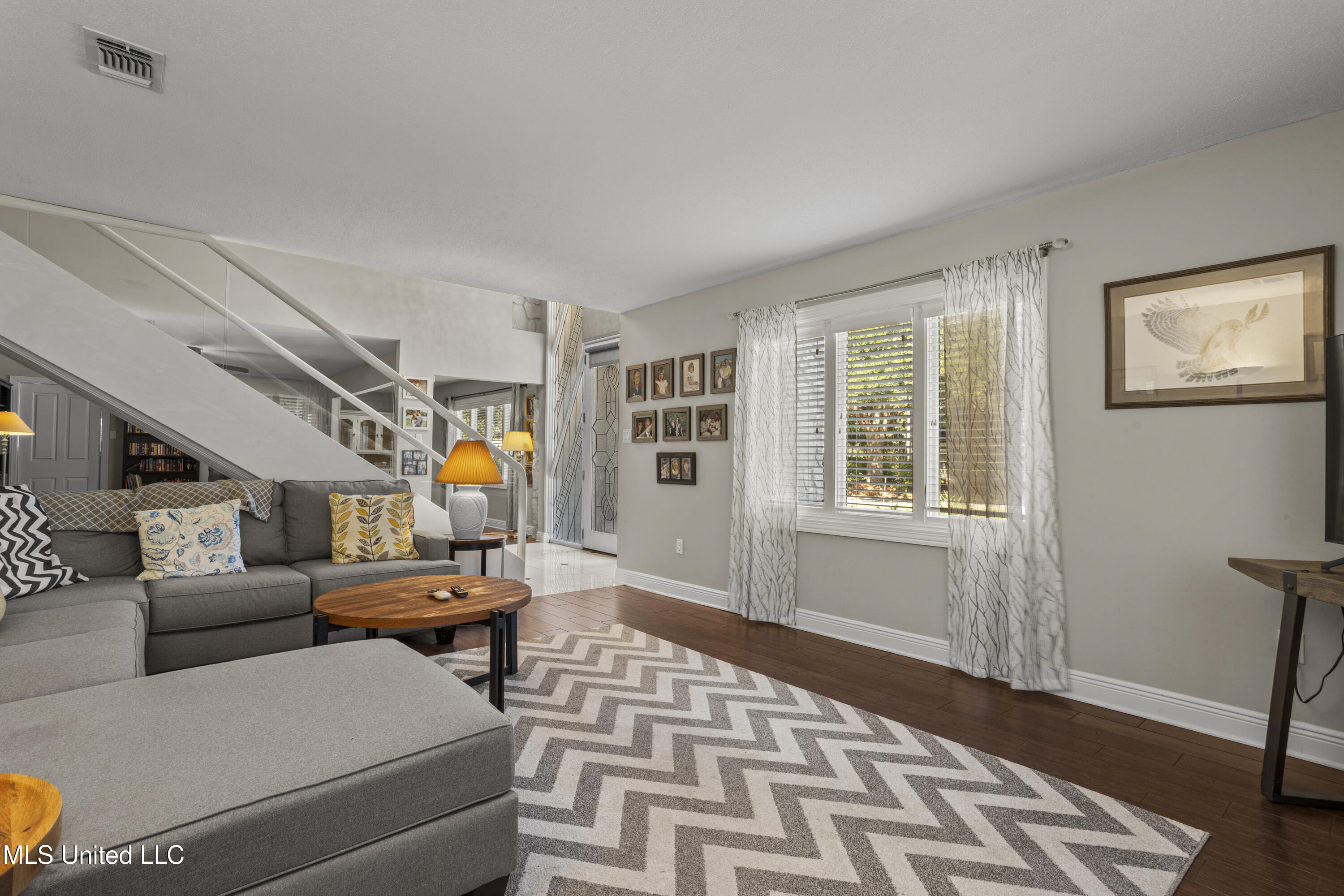 1 Povenir Place Property Photo 11