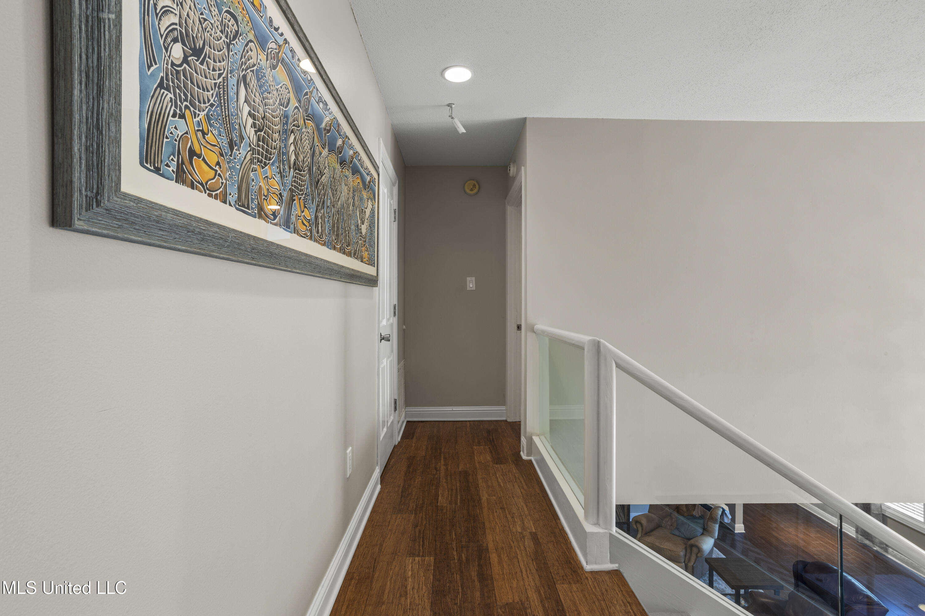 1 Povenir Place Property Photo 37
