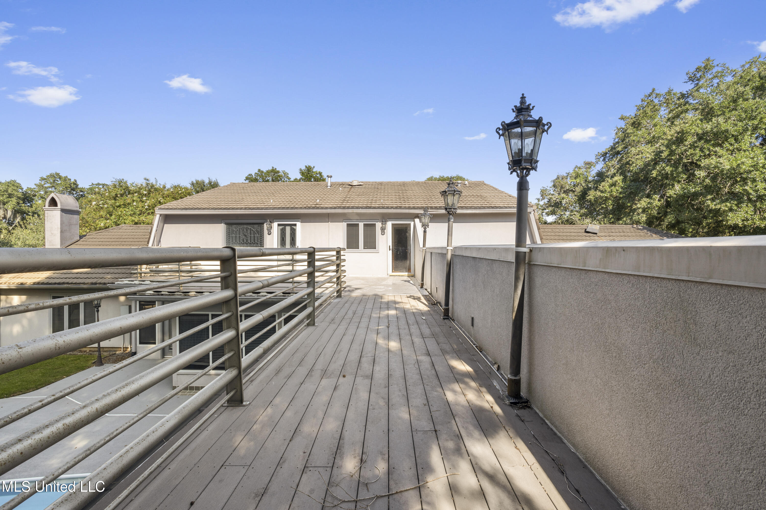 1 Povenir Place Property Photo 59