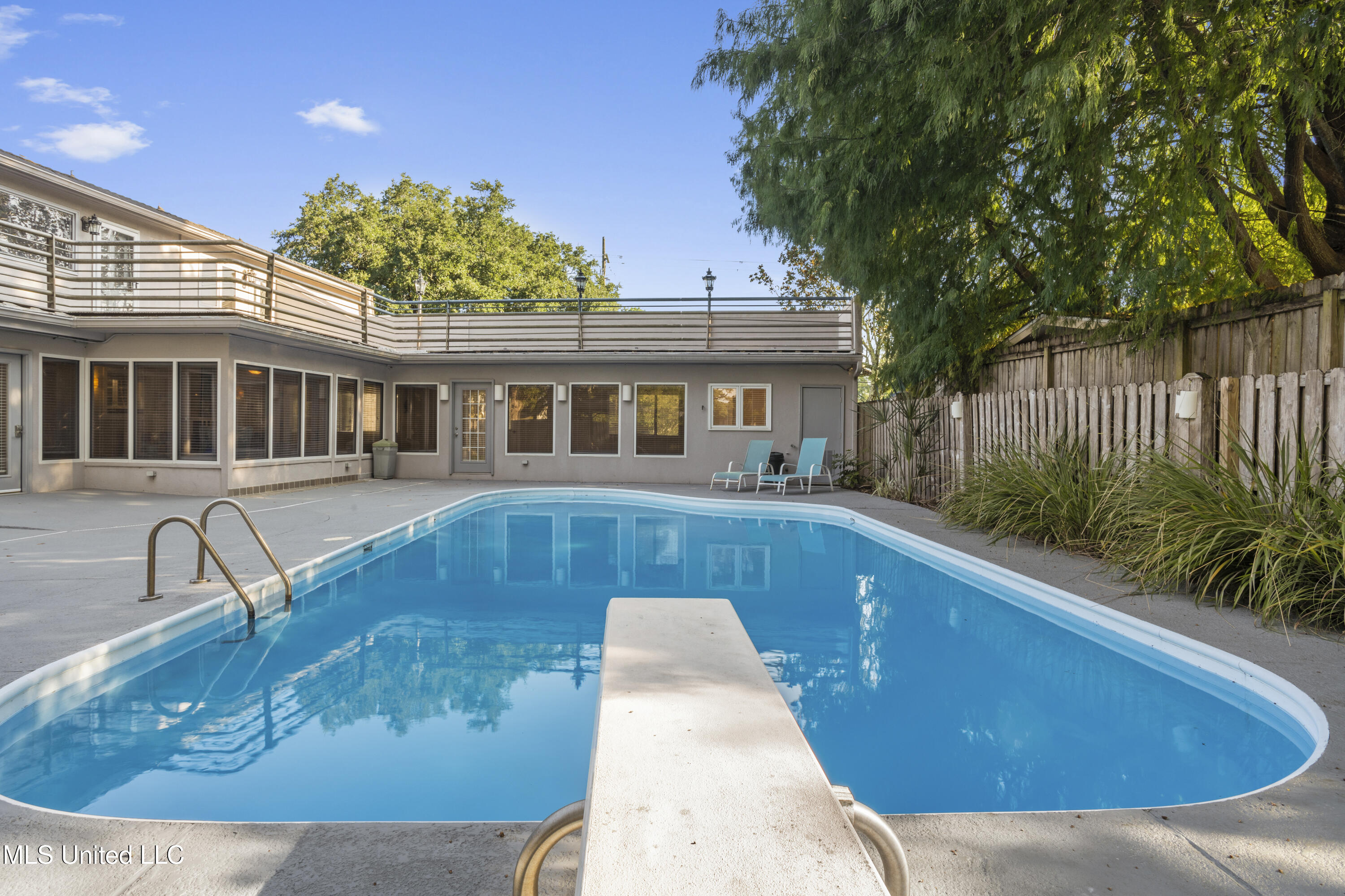 1 Povenir Place Property Photo 72