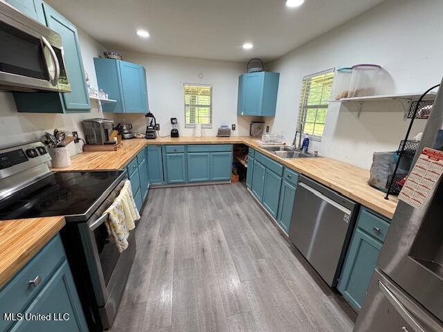 1019 Kennedy Road Property Photo 2